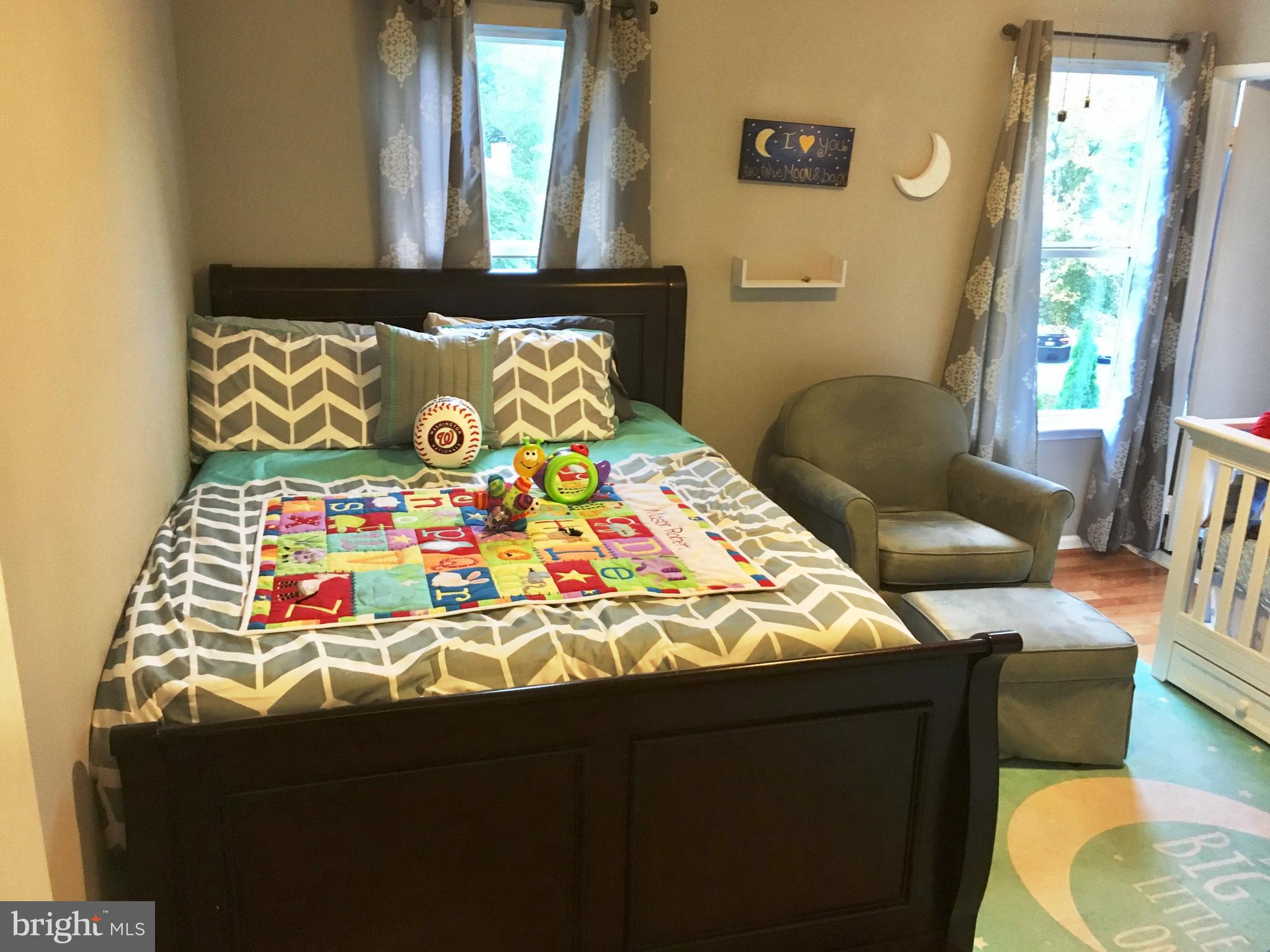 FARMINGDALE - Residential