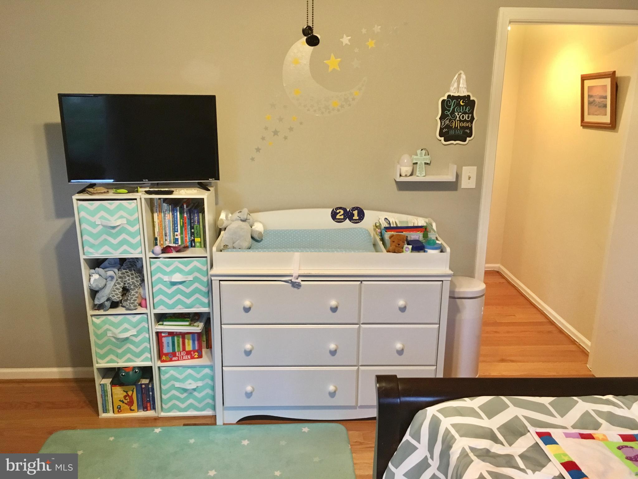 FARMINGDALE - Residential