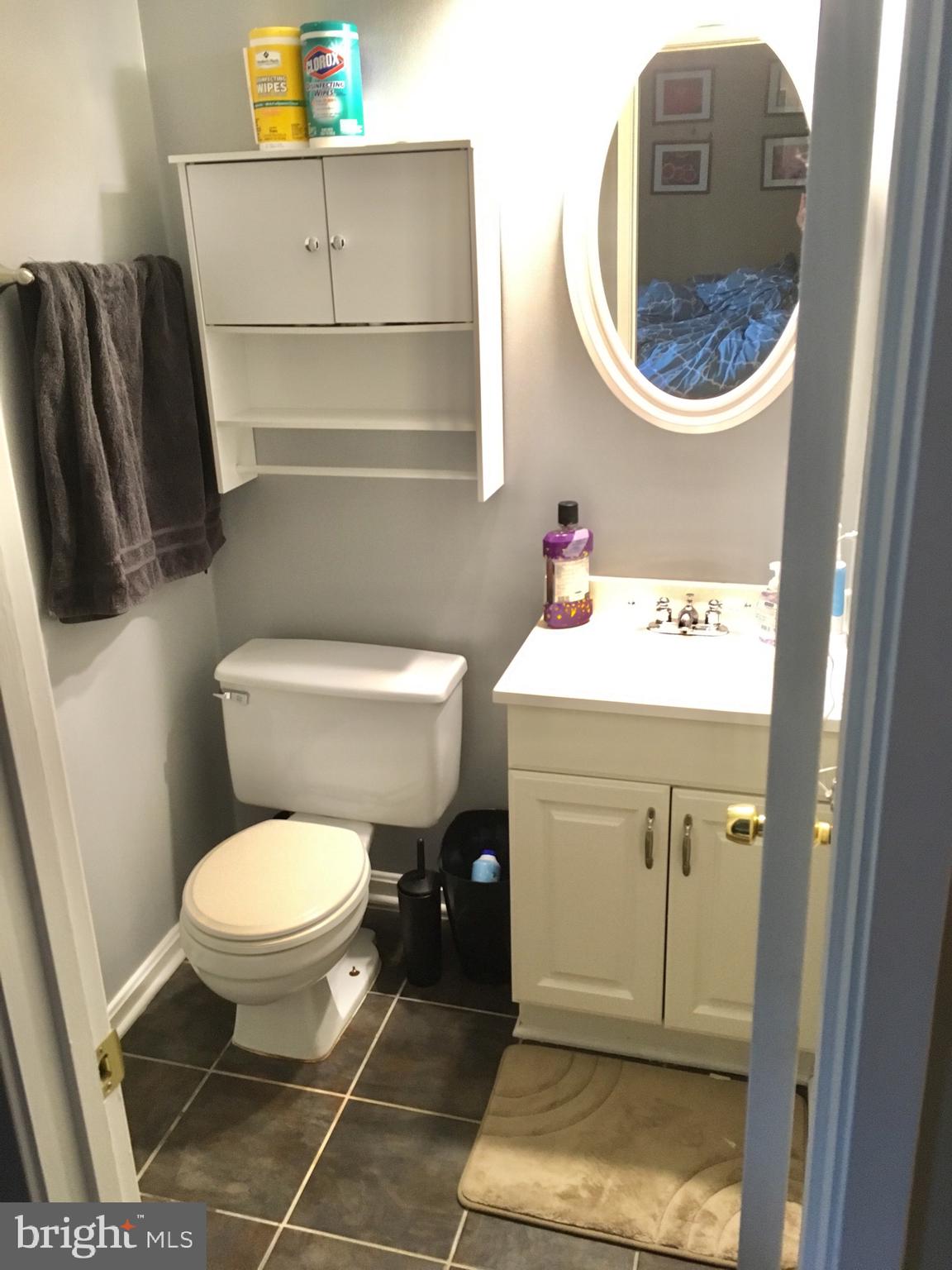 FARMINGDALE - Residential