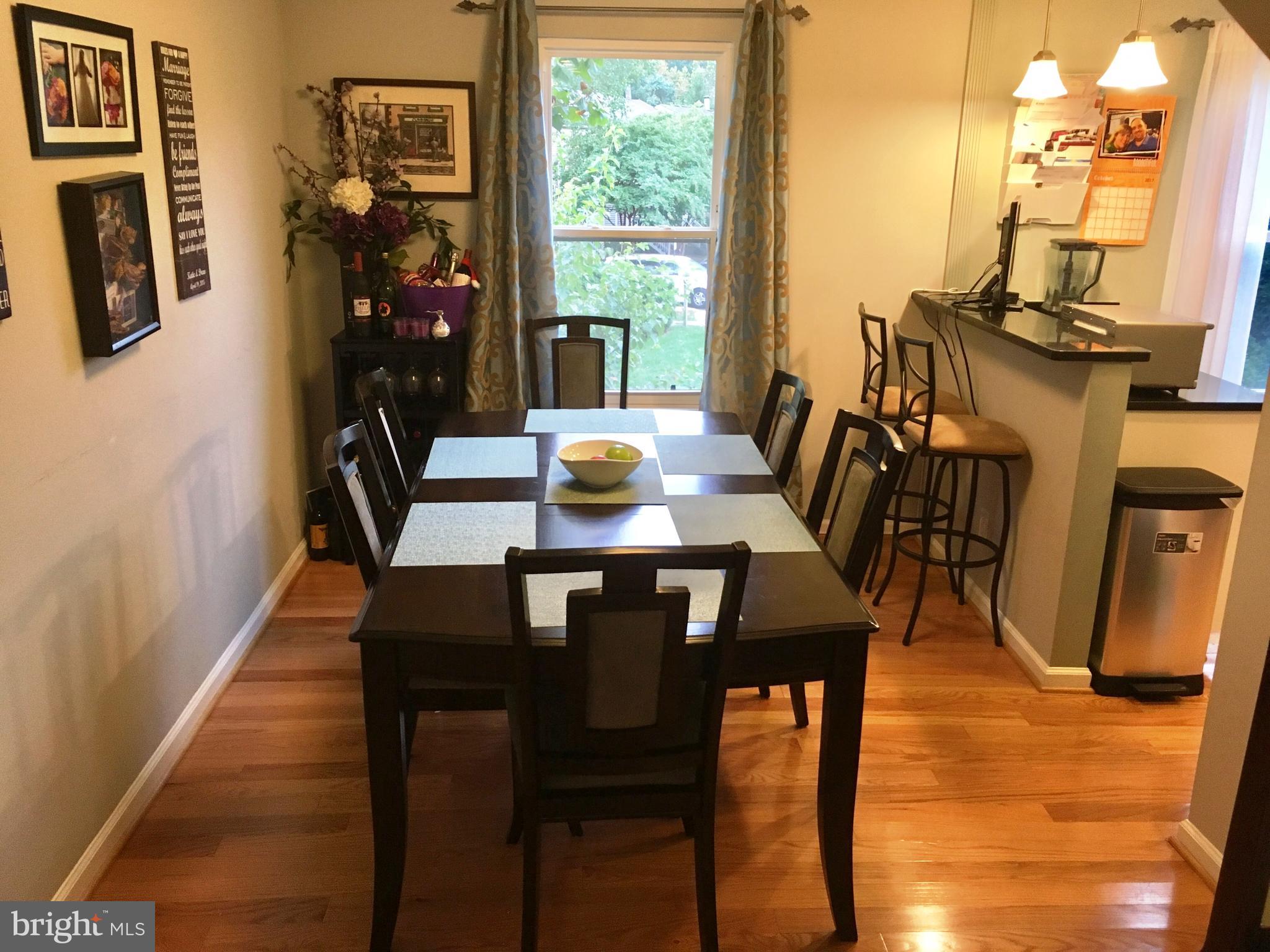 FARMINGDALE - Residential