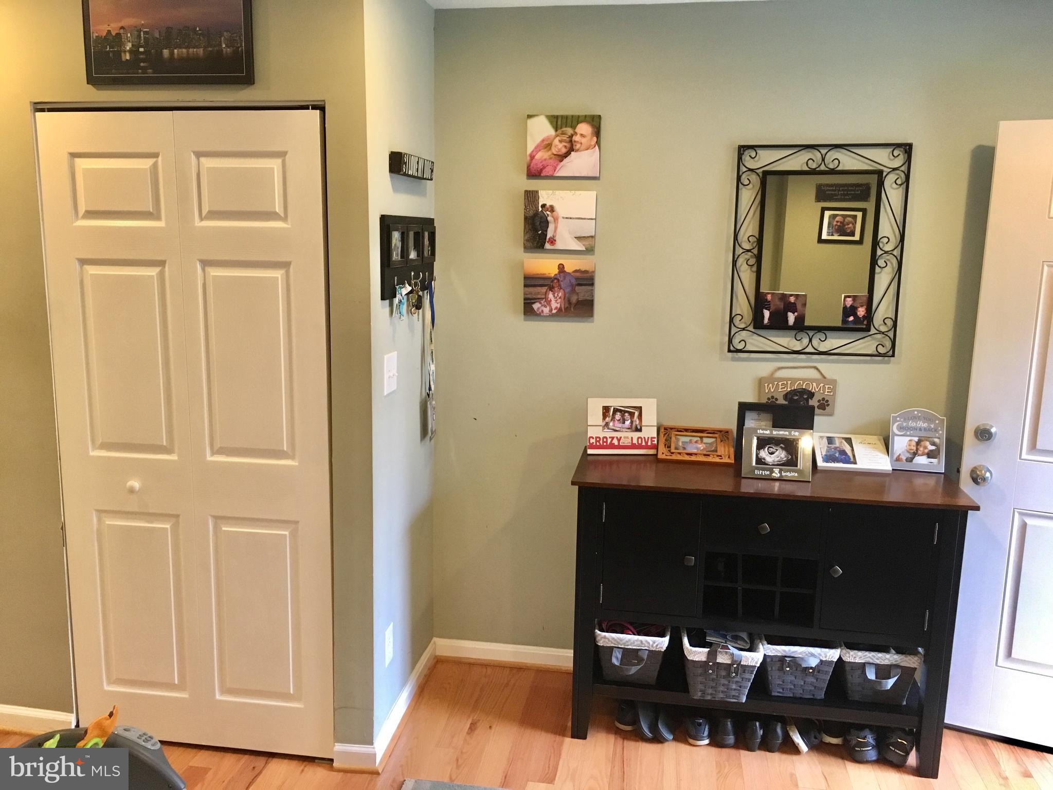 FARMINGDALE - Residential