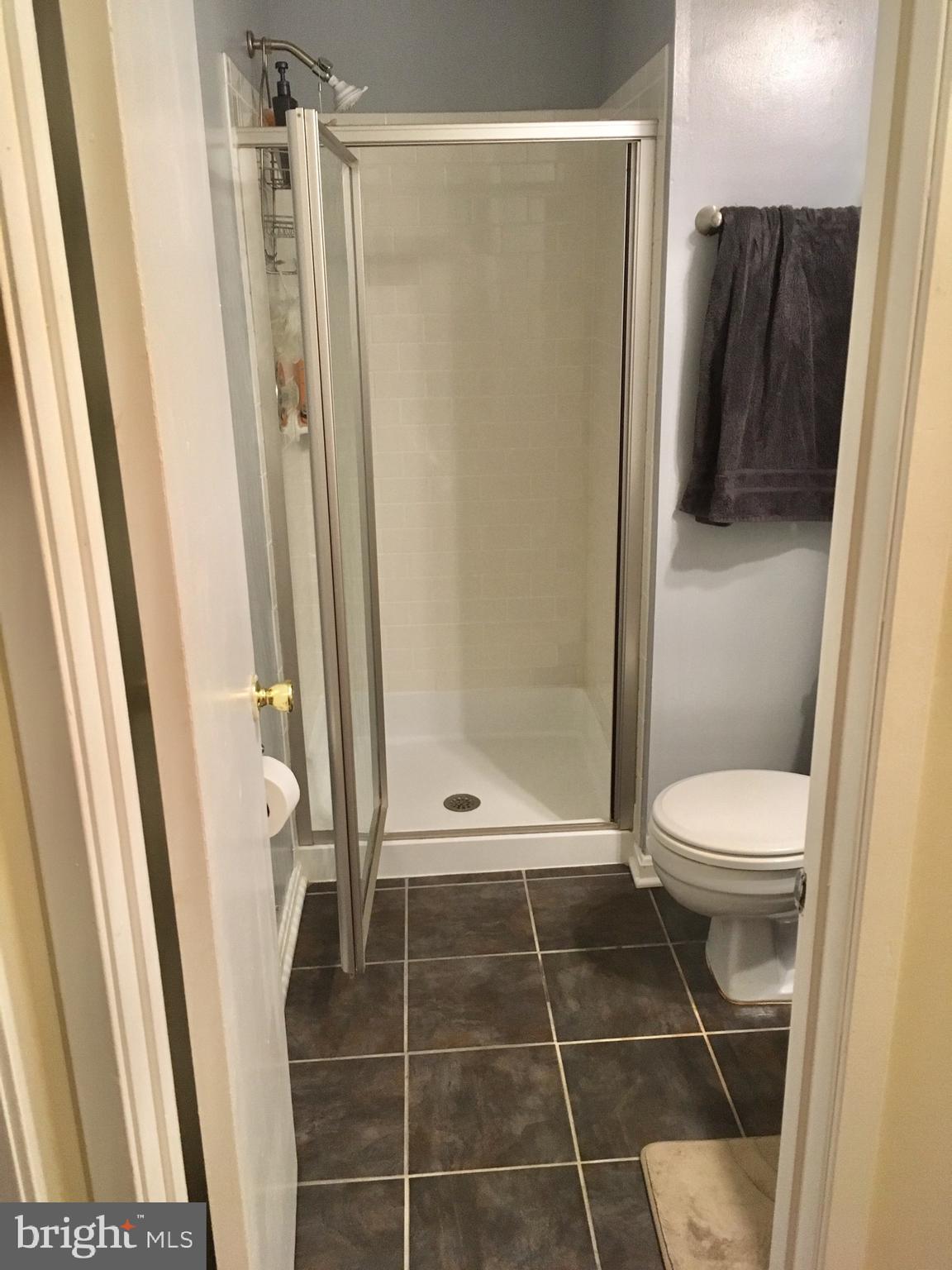 FARMINGDALE - Residential