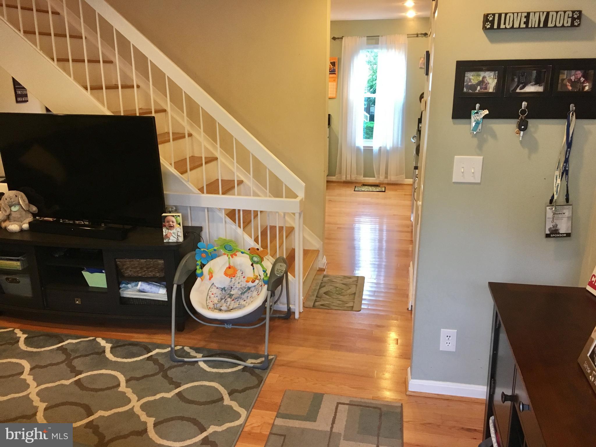 FARMINGDALE - Residential