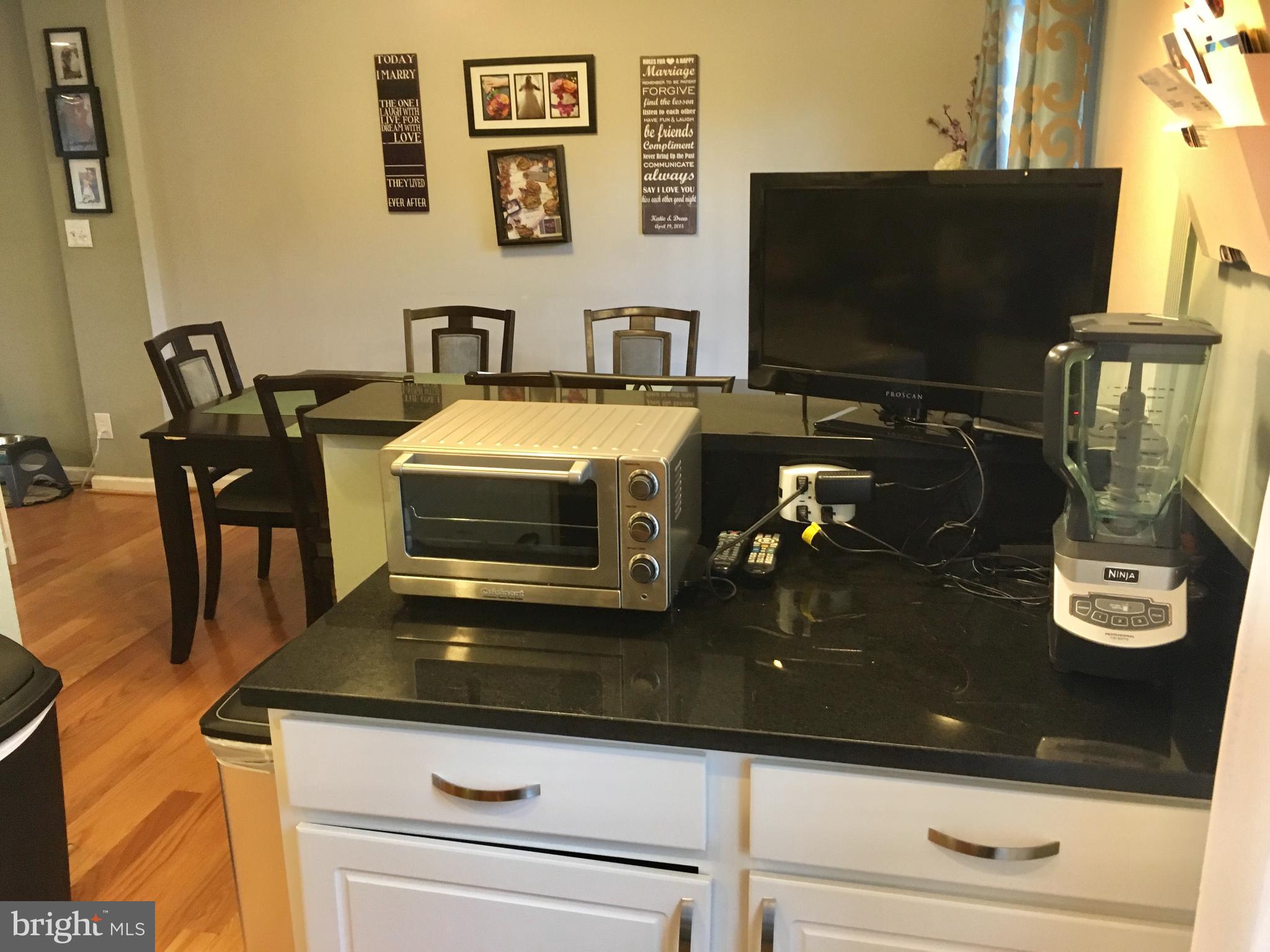 FARMINGDALE - Residential