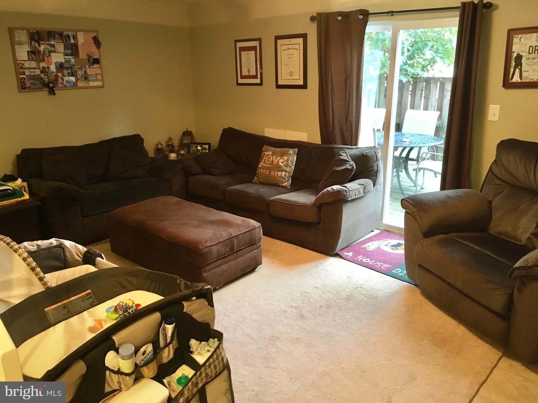 FARMINGDALE - Residential