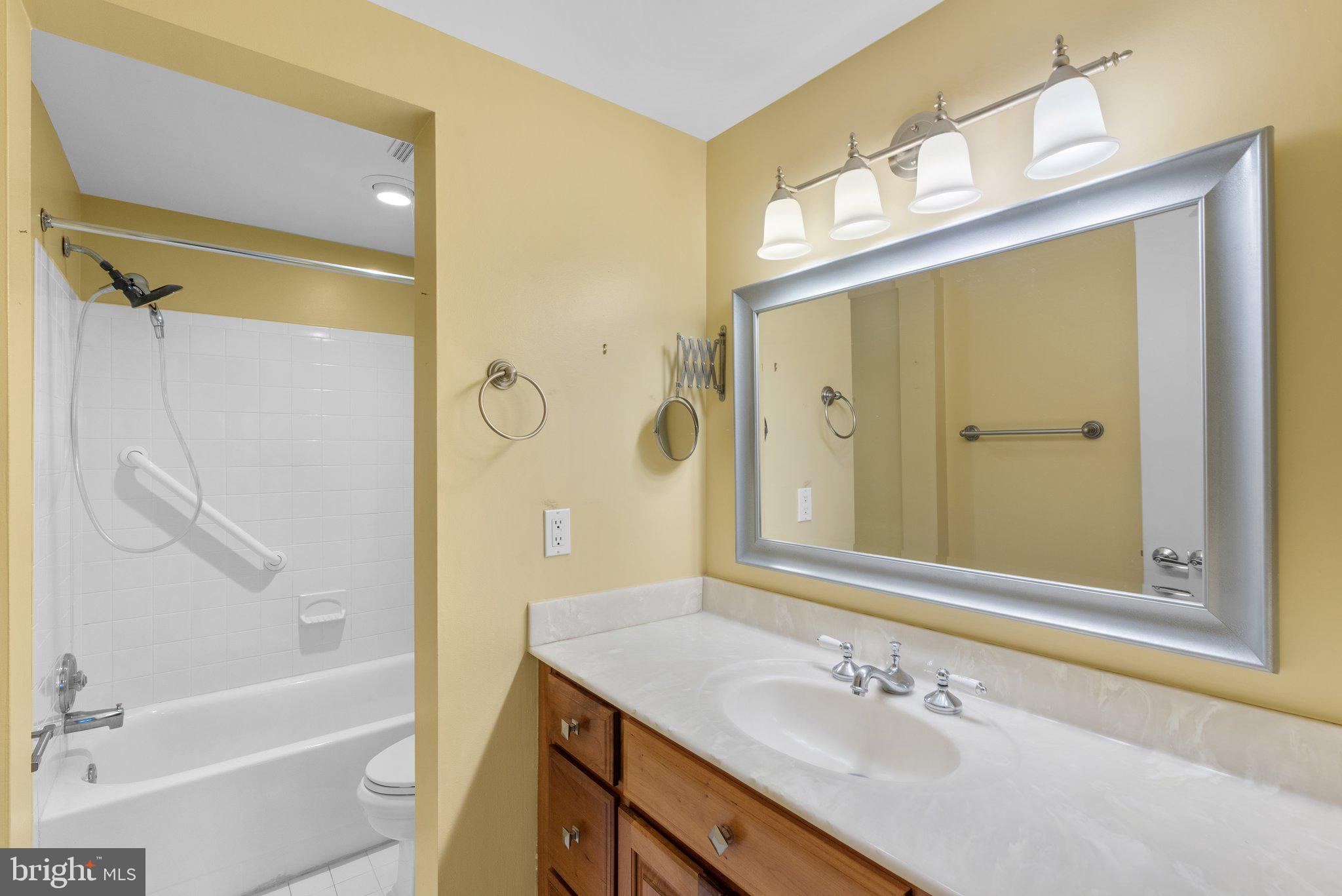 THE COVE - Residential