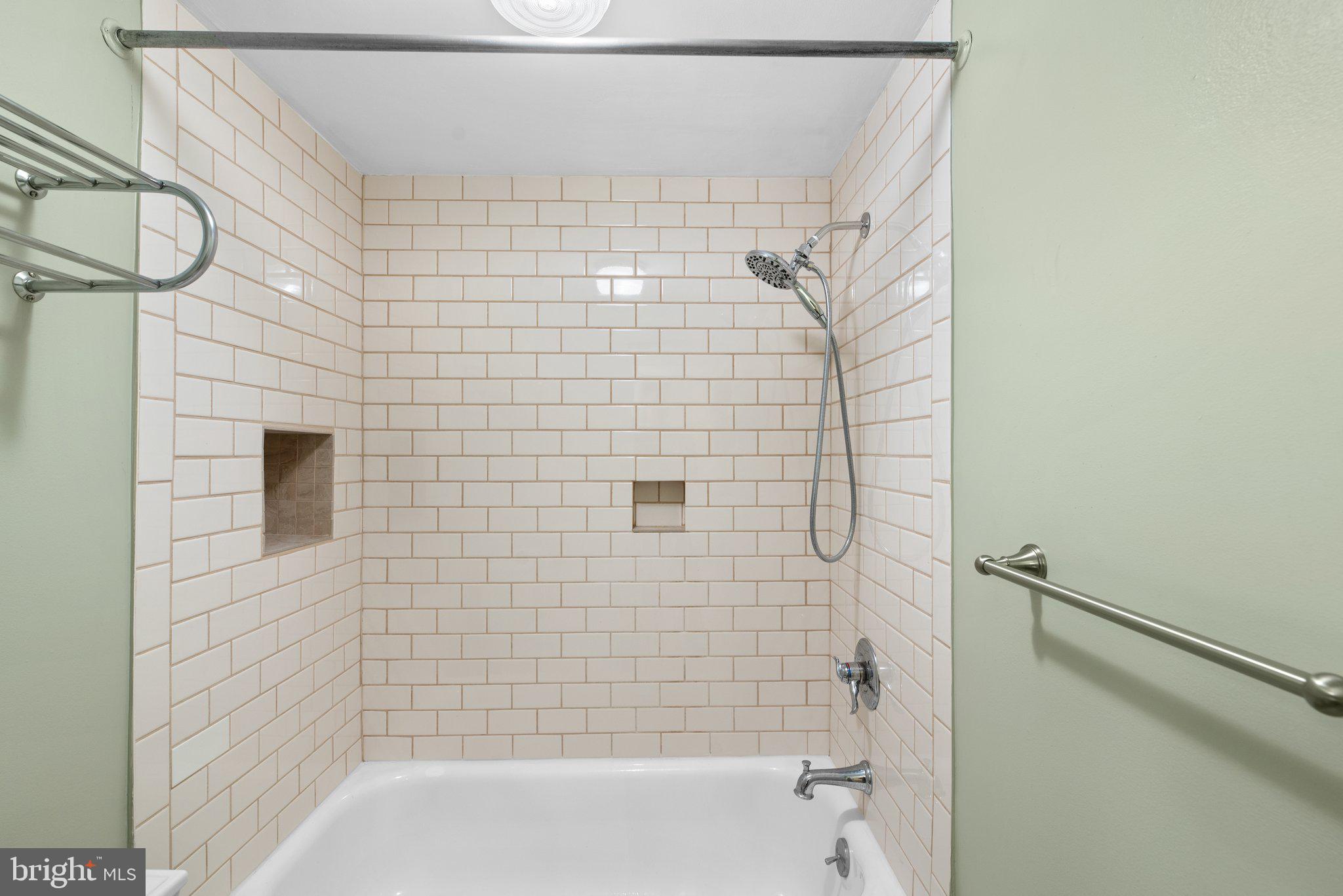 THE COVE - Residential