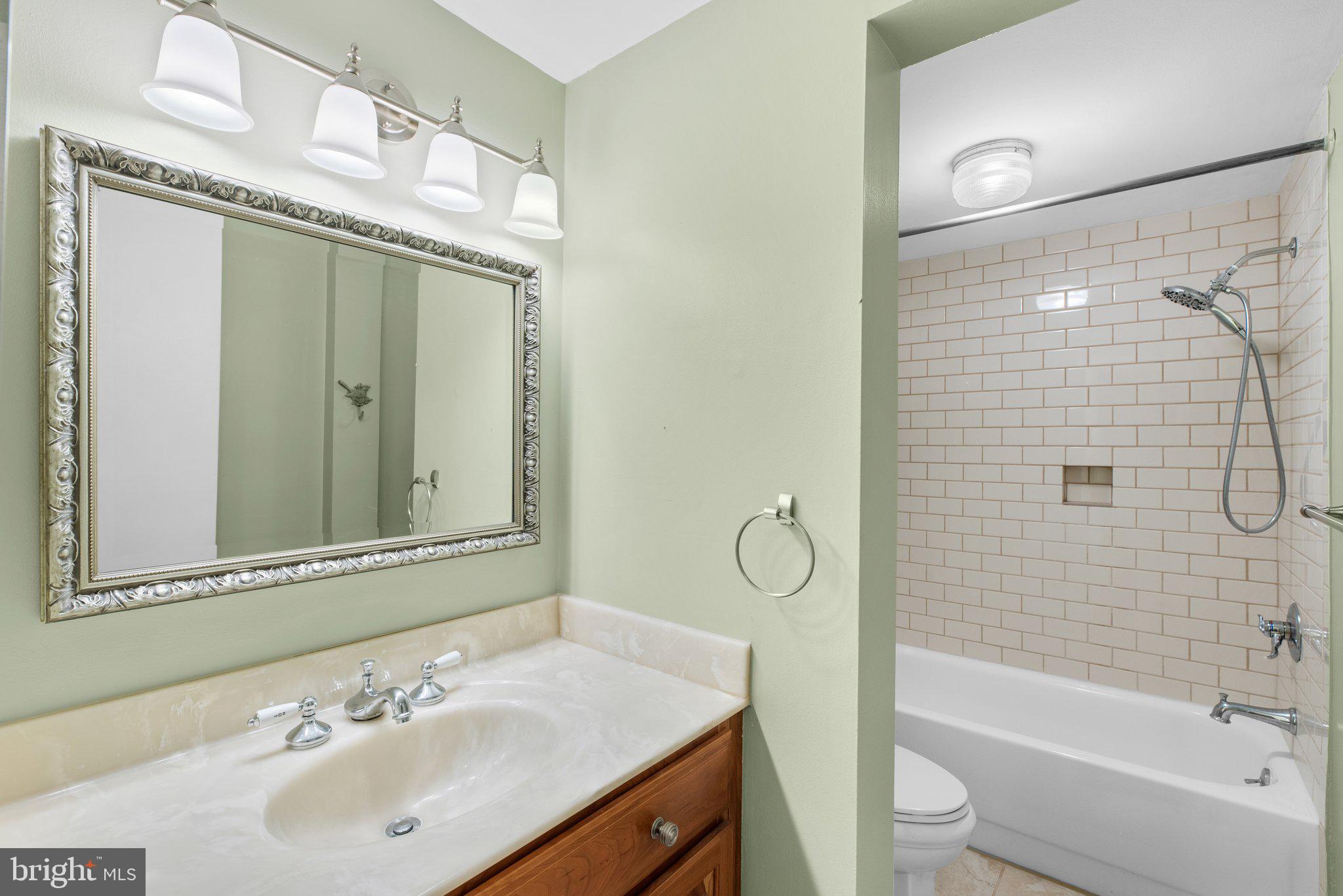 THE COVE - Residential