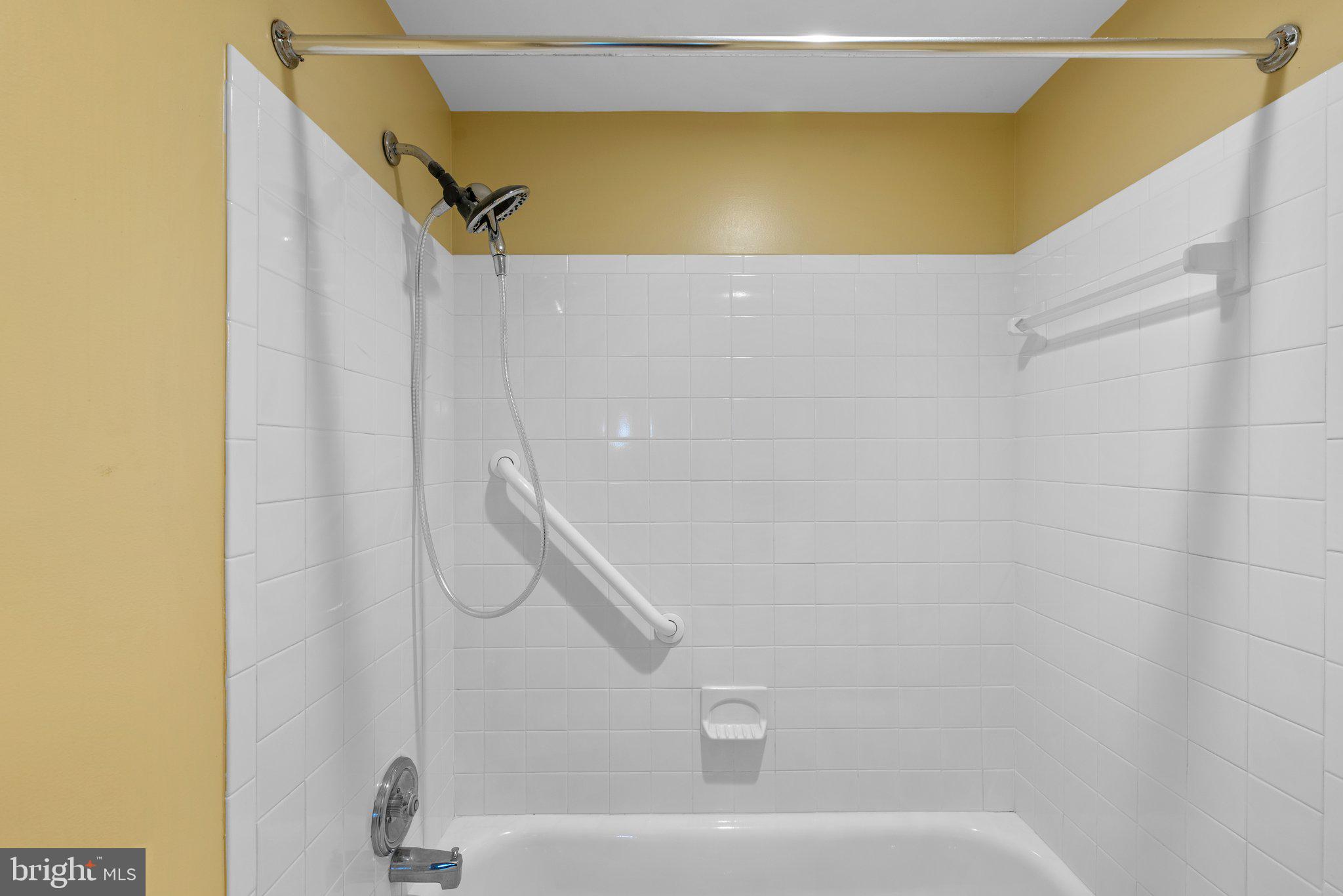 THE COVE - Residential