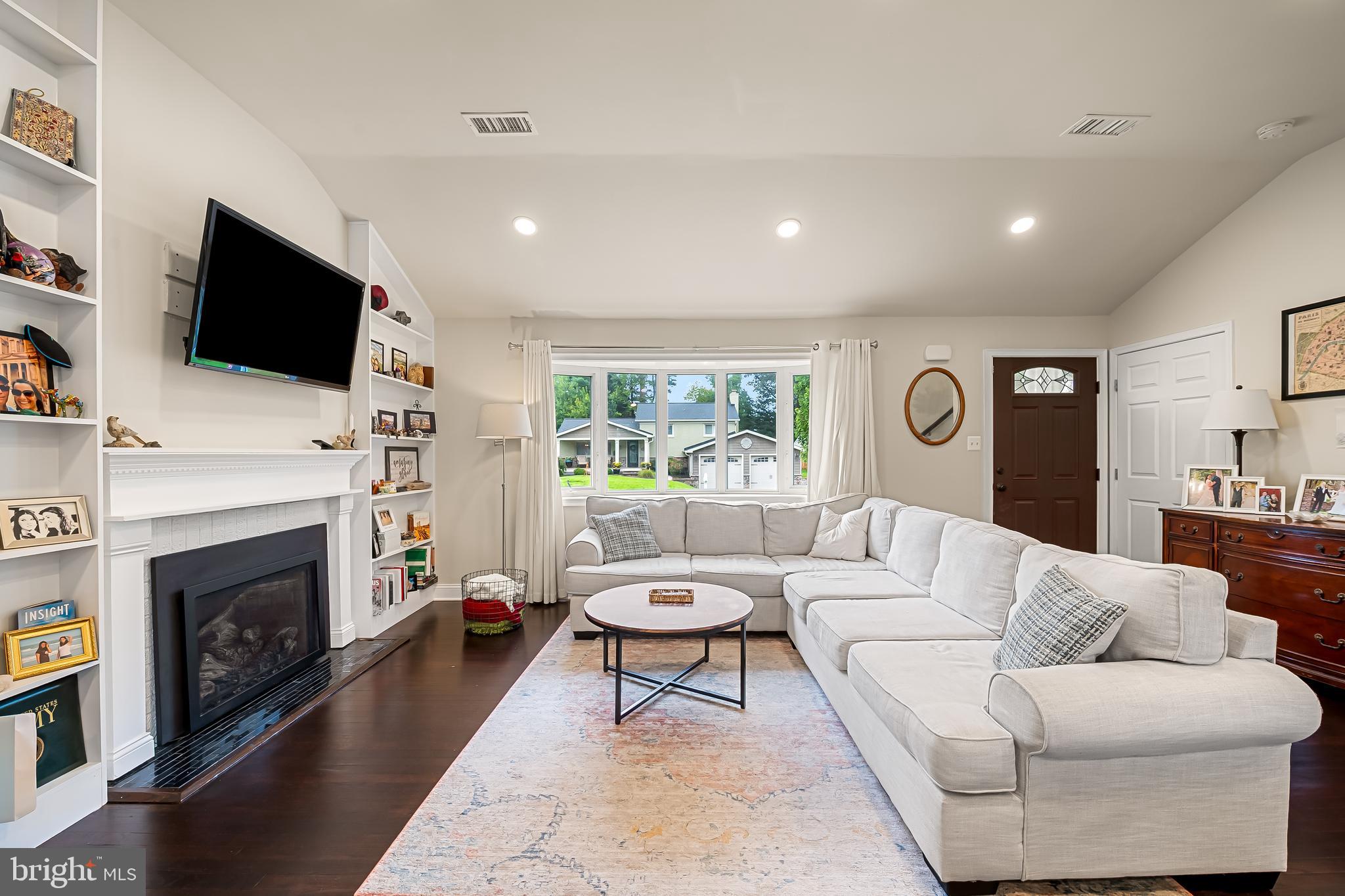 605 PINE TREE DRIVE