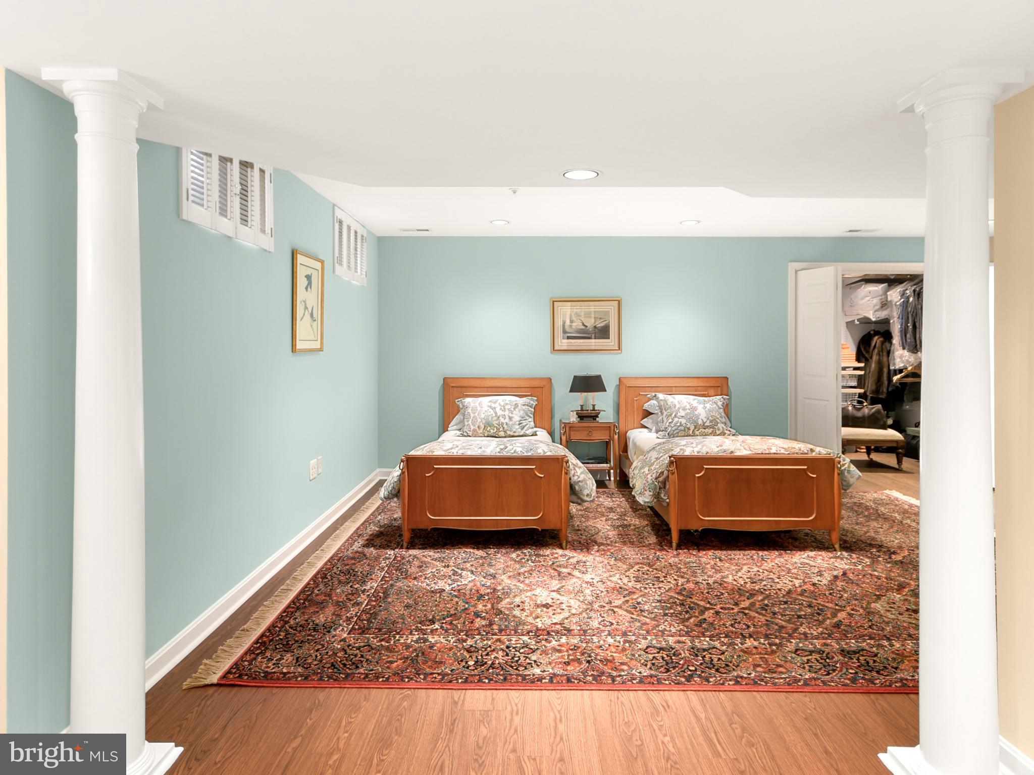 WORMANS MILL - Residential