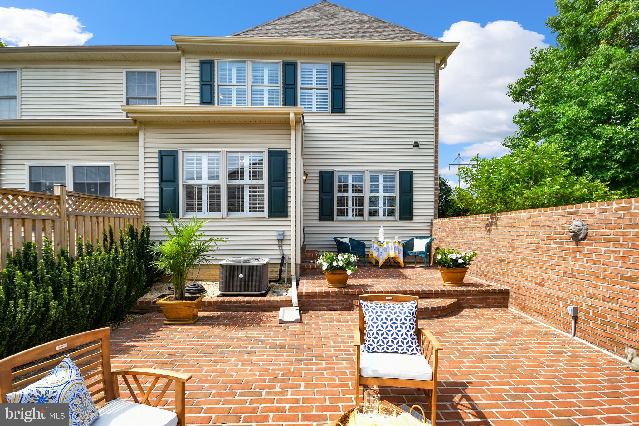 WORMANS MILL - Residential