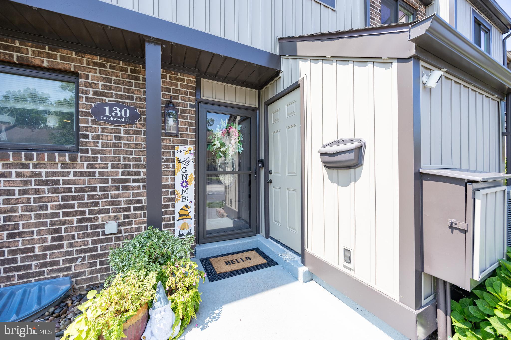 130 LARCHWOOD COURT
