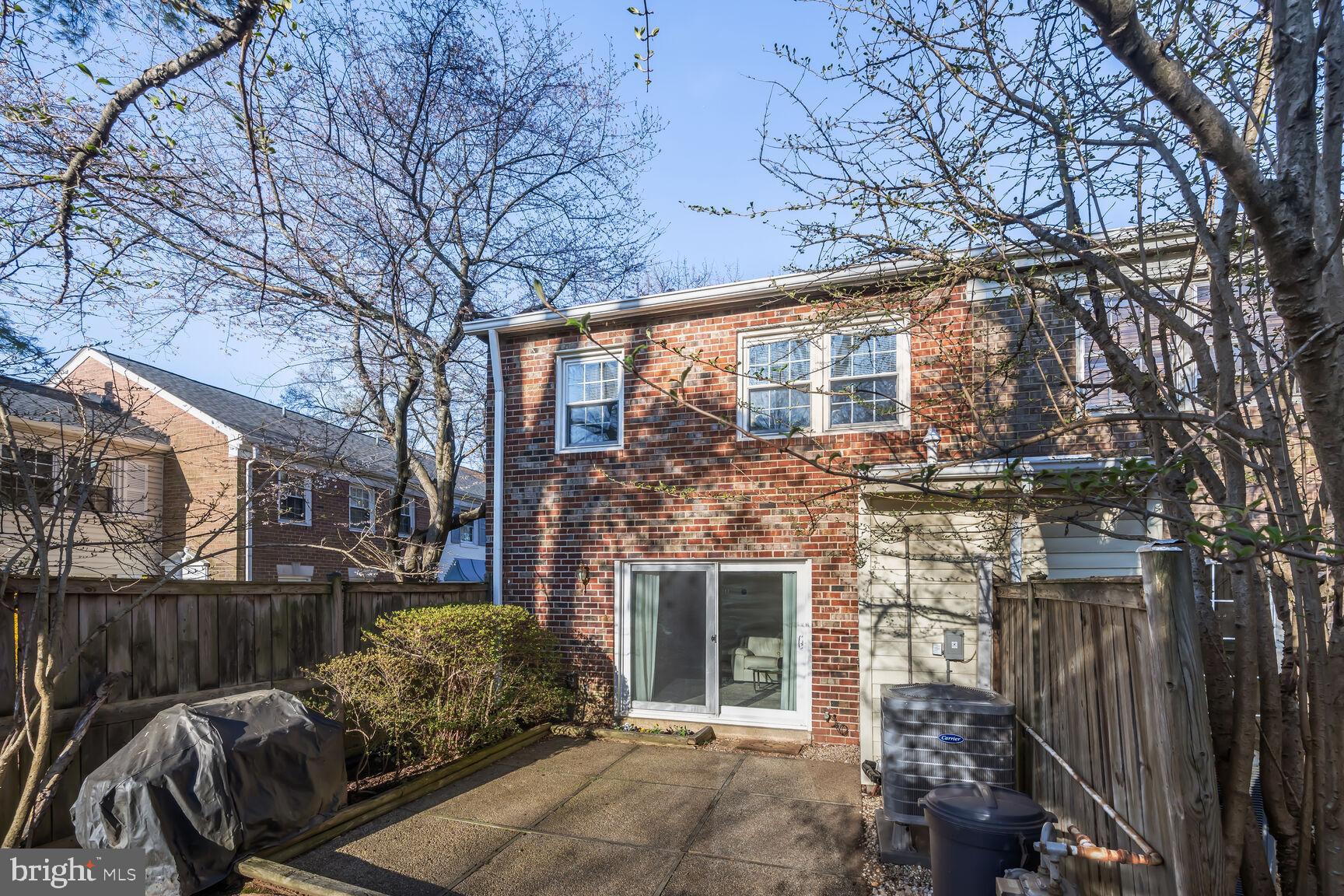 REGENT SQUARE - Residential