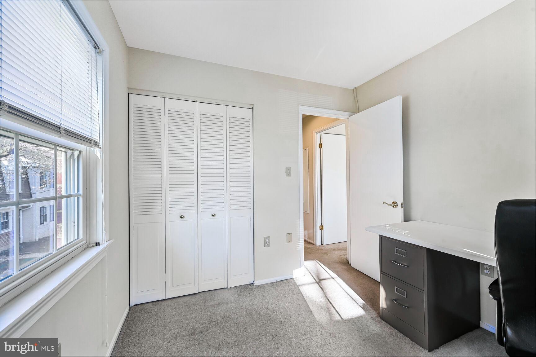 REGENT SQUARE - Residential