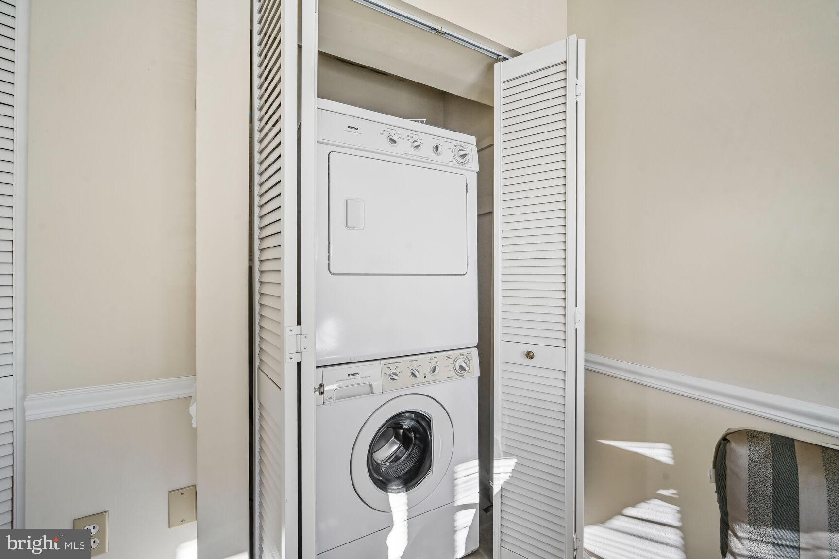 REGENT SQUARE - Residential