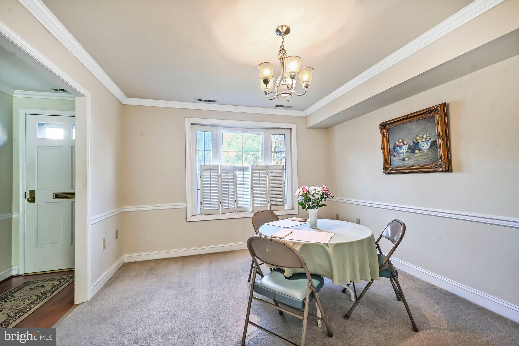 REGENT SQUARE - Residential