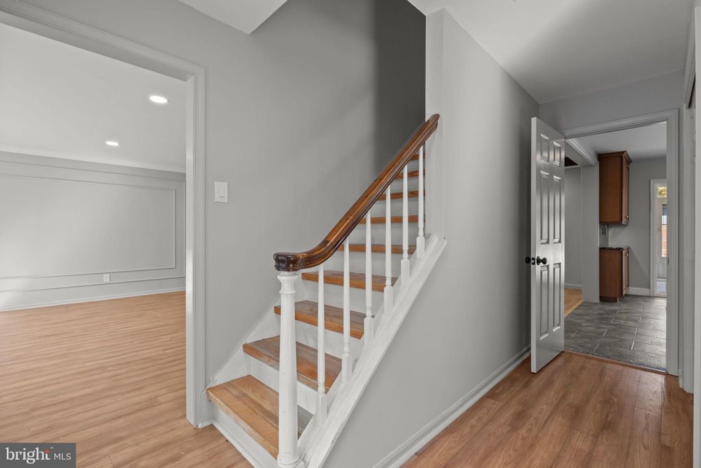 Photo of 700 Ardsley Court, YARDLEY, PA 19067 (MLS # PABU2108324)
