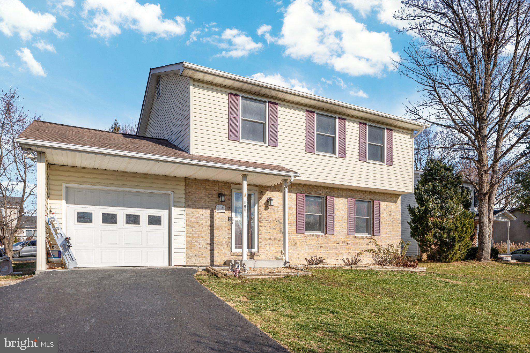 BRENTWOOD TERRACE - Residential