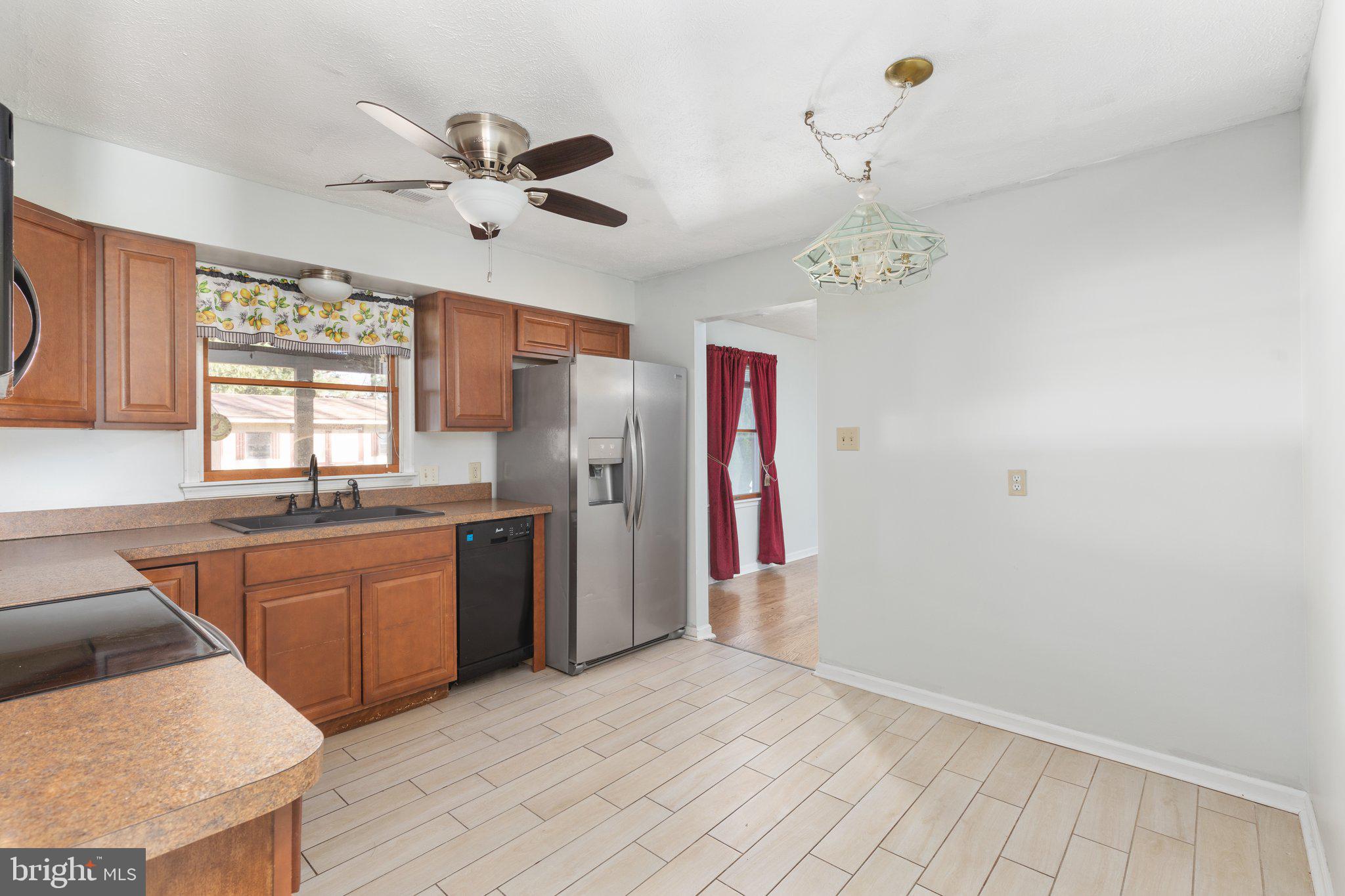 BRENTWOOD TERRACE - Residential