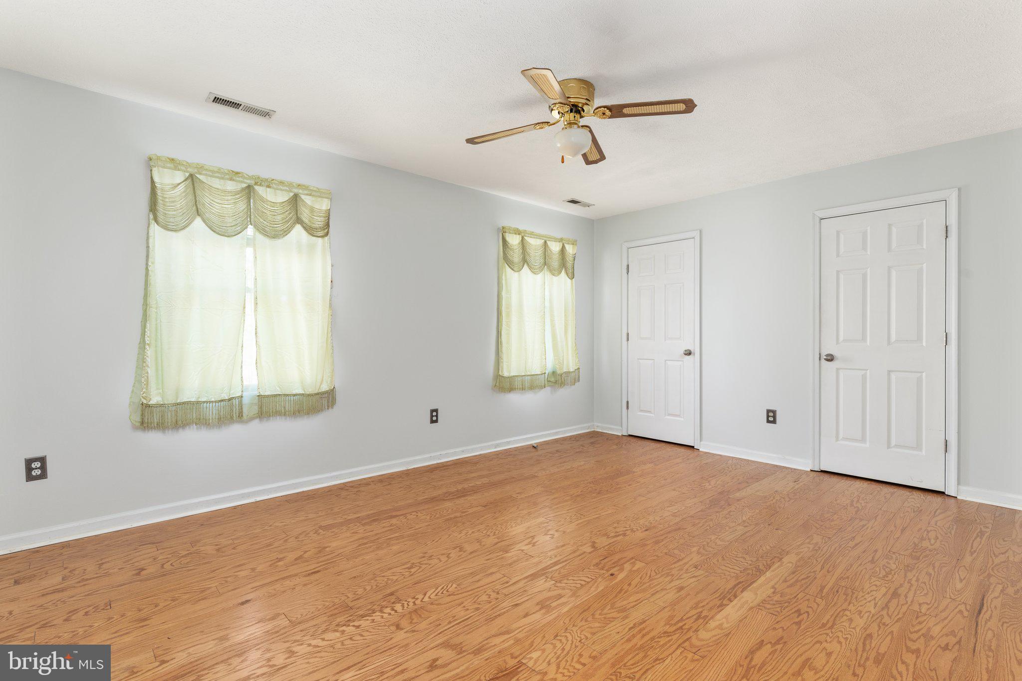 BRENTWOOD TERRACE - Residential