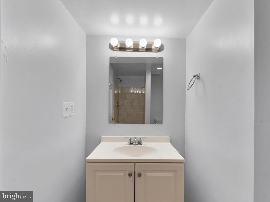 ROLAND TERRACE - Residential