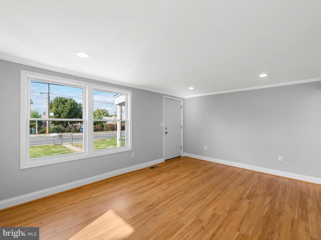 ROLAND TERRACE - Residential