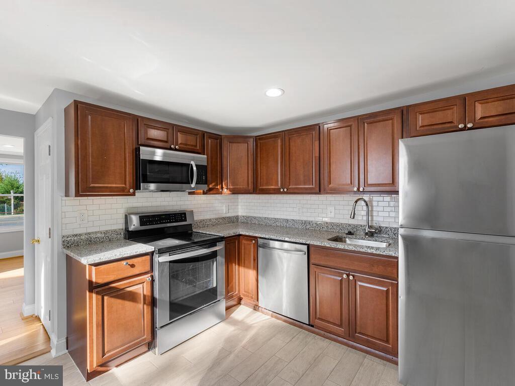 ROLAND TERRACE - Residential