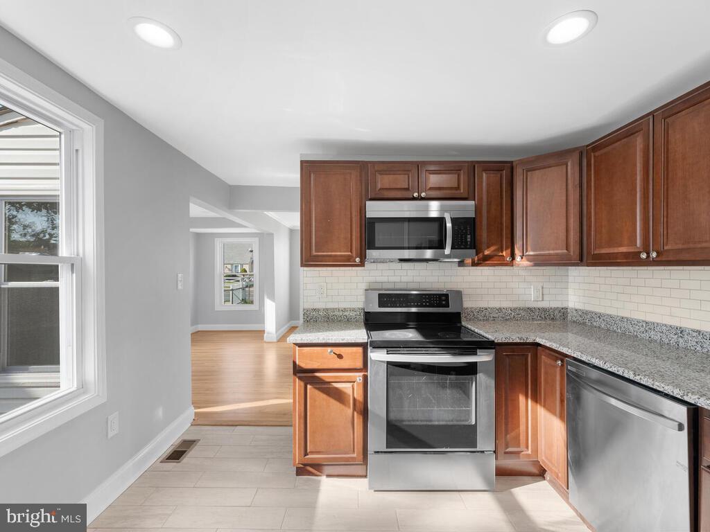 ROLAND TERRACE - Residential