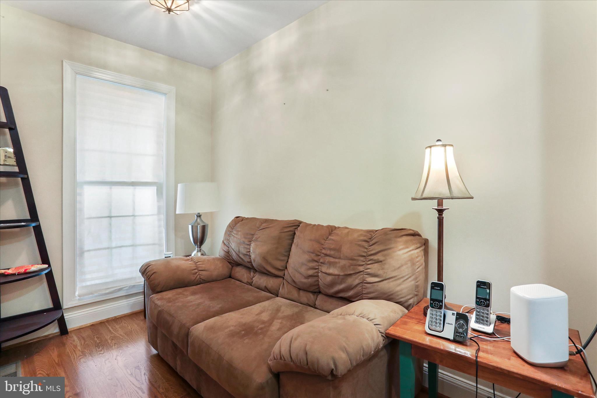 EASTLAND - Residential