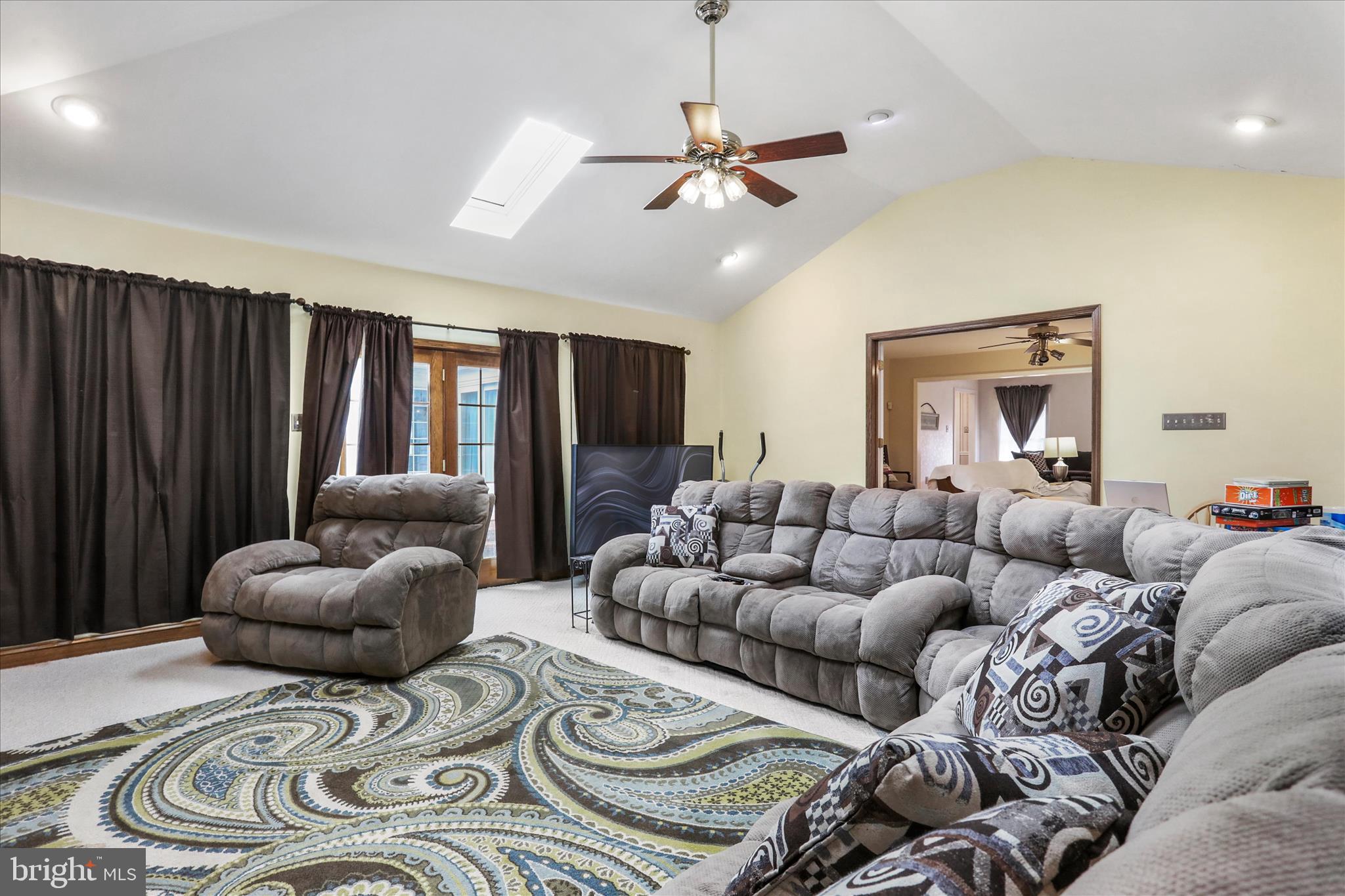 EASTLAND - Residential