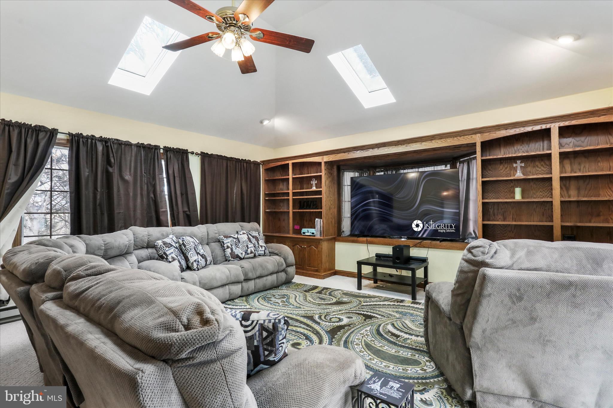 EASTLAND - Residential