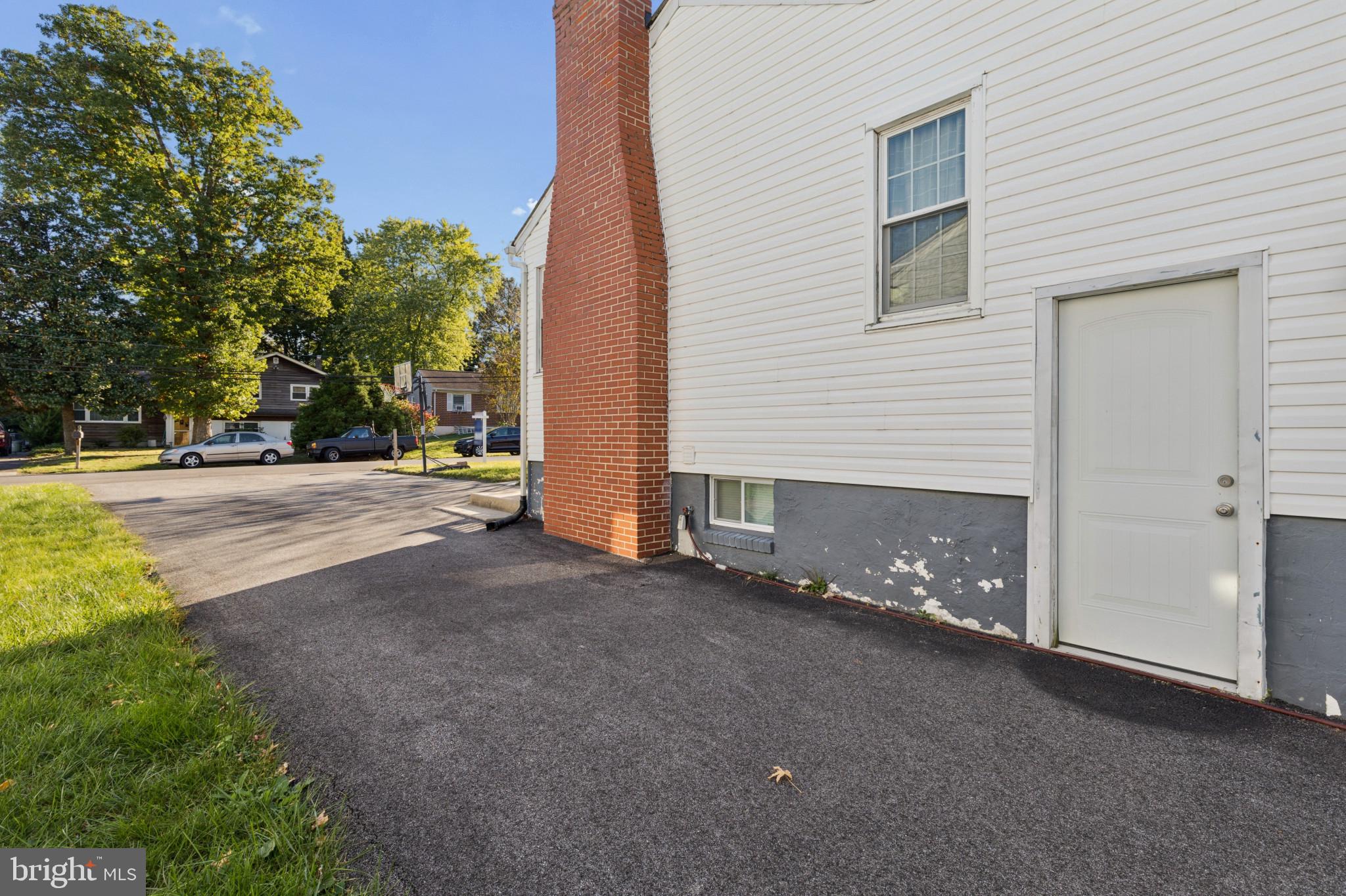 708 SEAGROVE ROAD