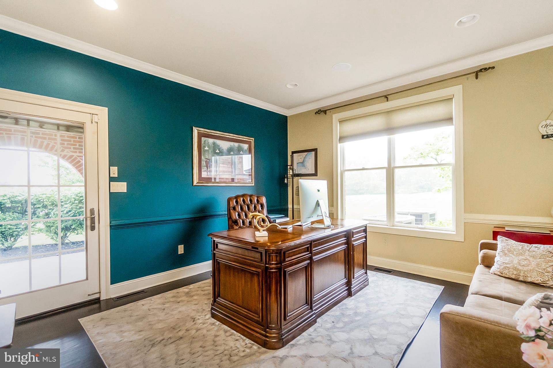 THE MANOR - Residential