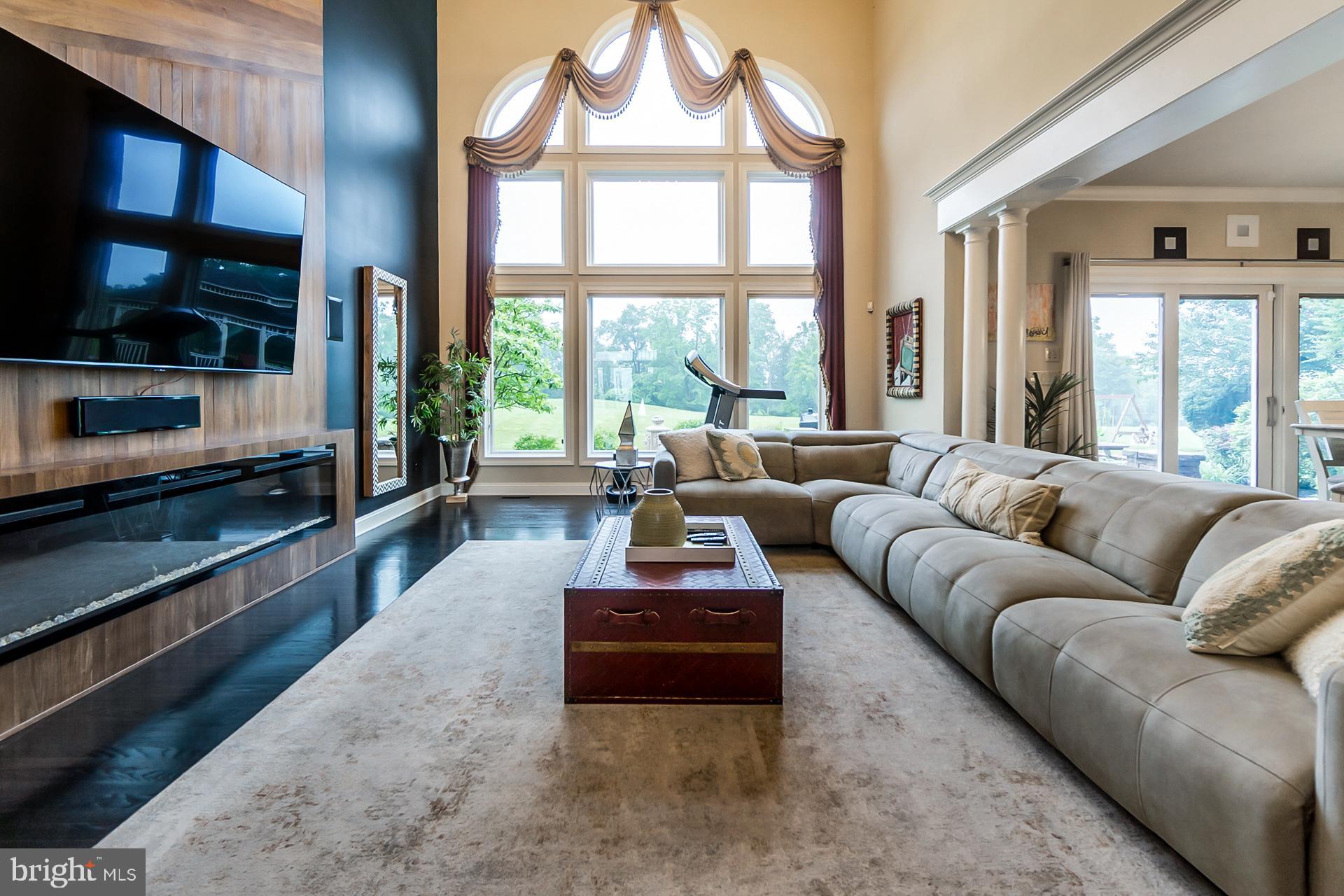 THE MANOR - Residential