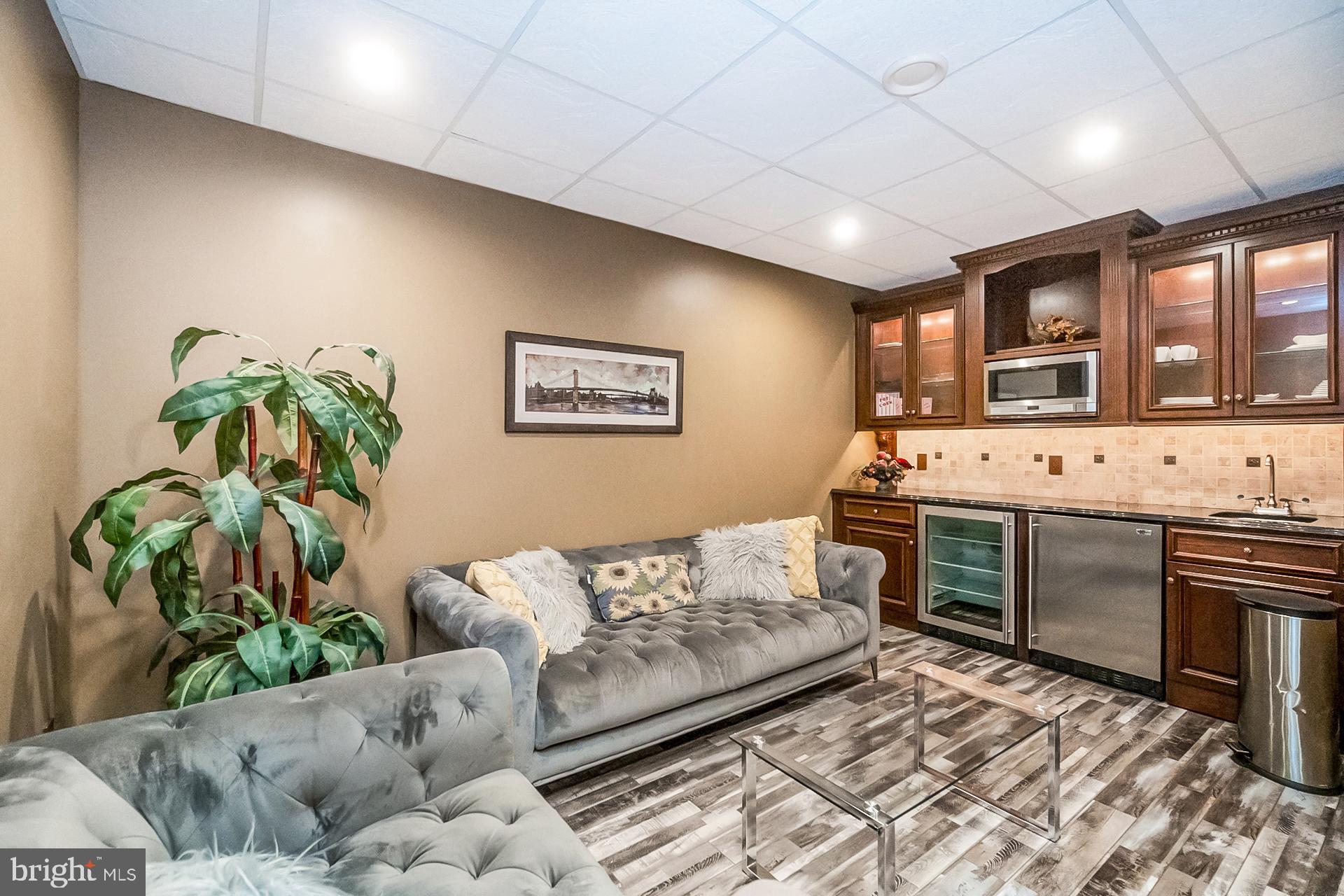 THE MANOR - Residential