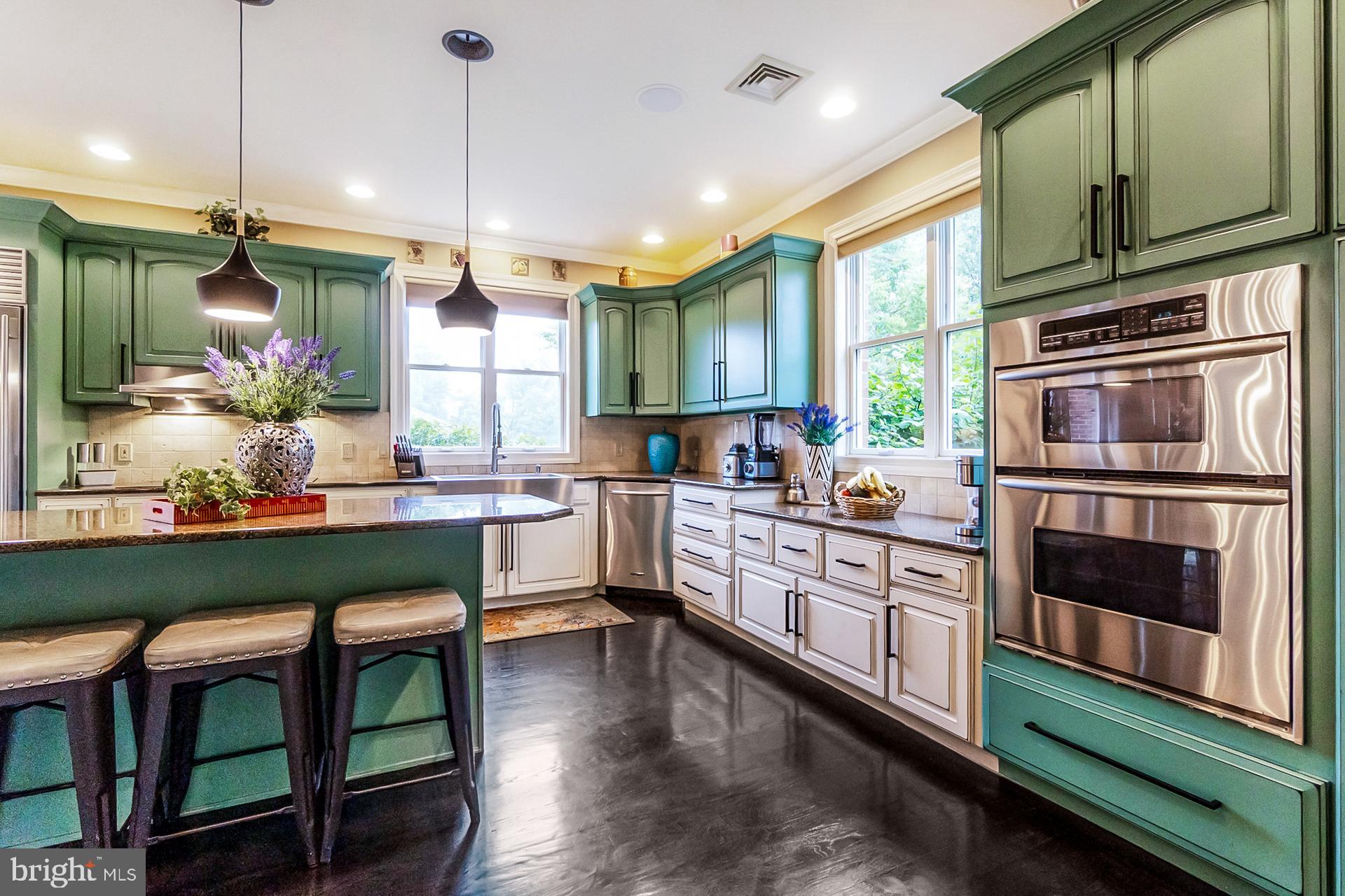 THE MANOR - Residential