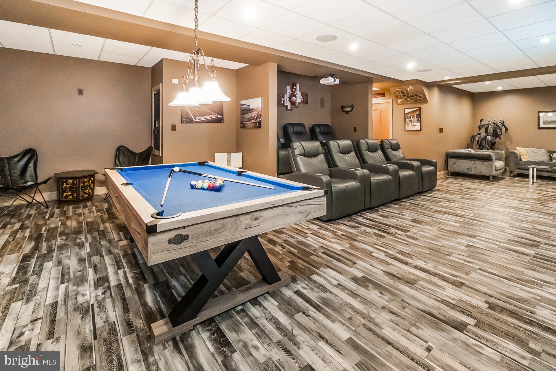 THE MANOR - Residential