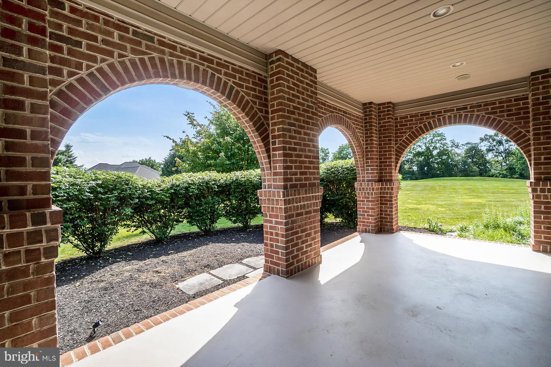 THE MANOR - Residential