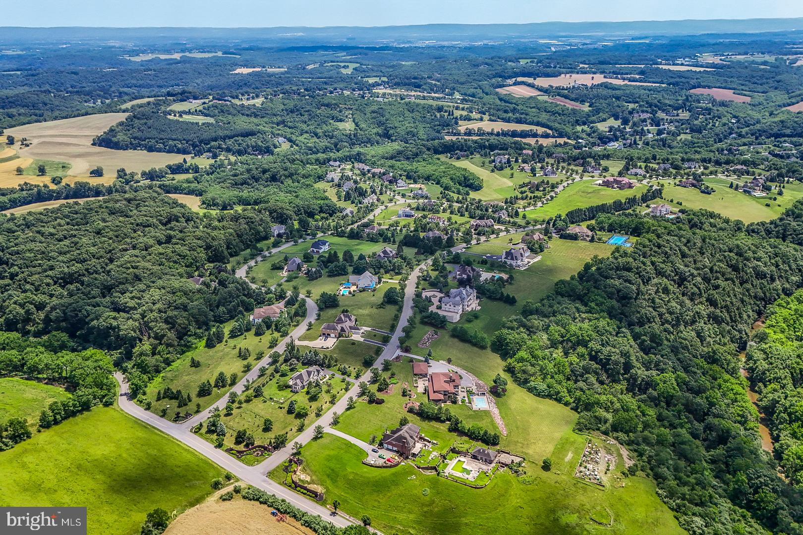 THE MANOR - Residential