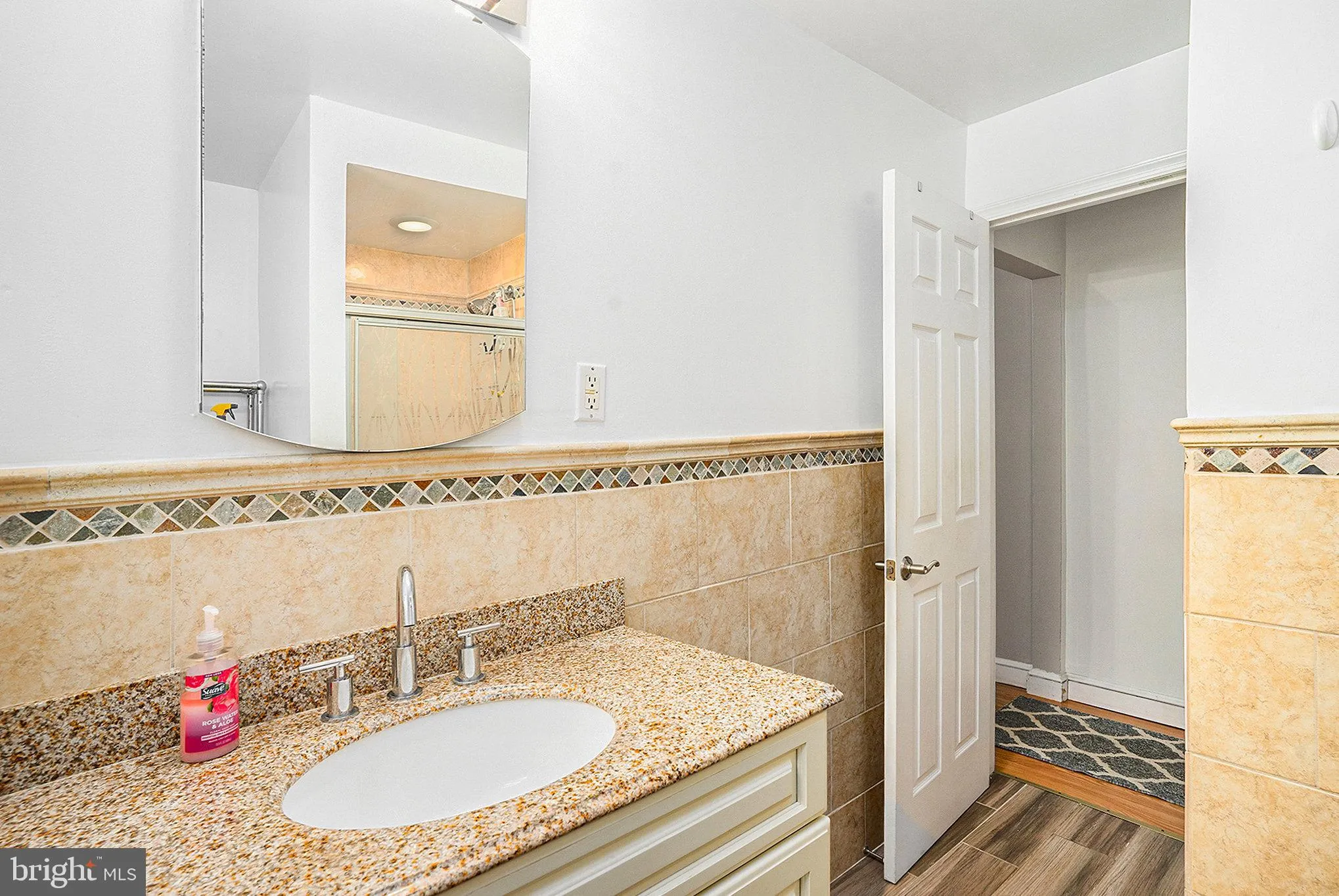 Newtown Square, Pennsylvania 19073, United States, 3 Bedrooms Bedrooms, ,1 BathroomBathrooms,Residential,Pending,52478