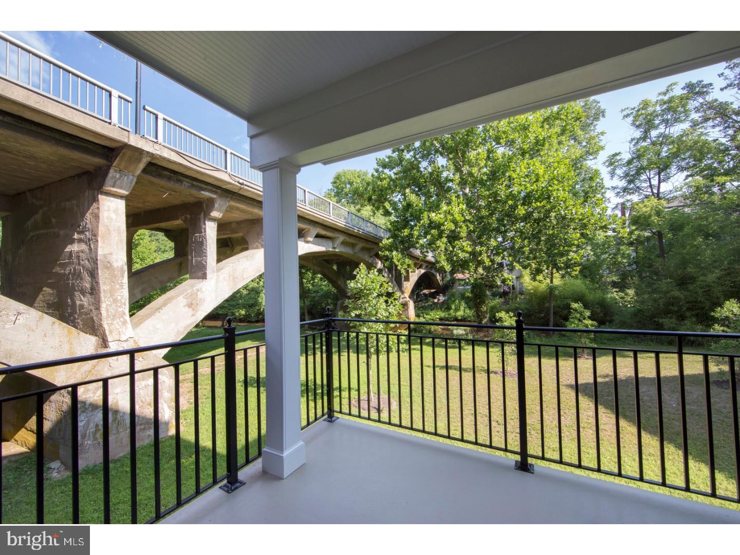 CANAL STREET - Residential