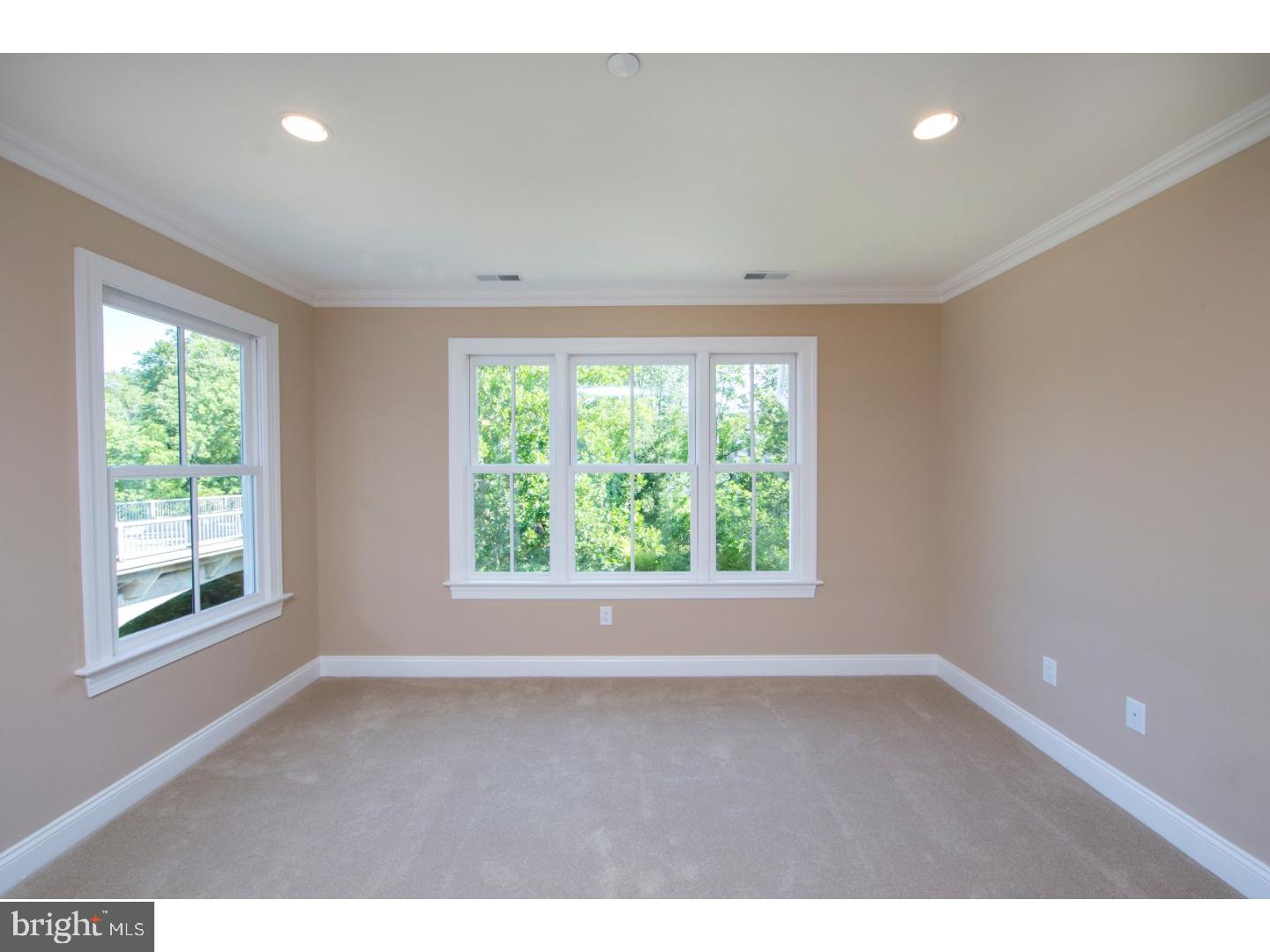 CANAL STREET - Residential