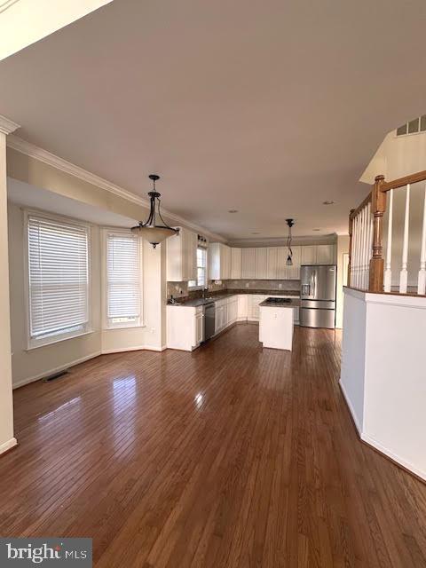 SOUTH RIDING - Residential Lease