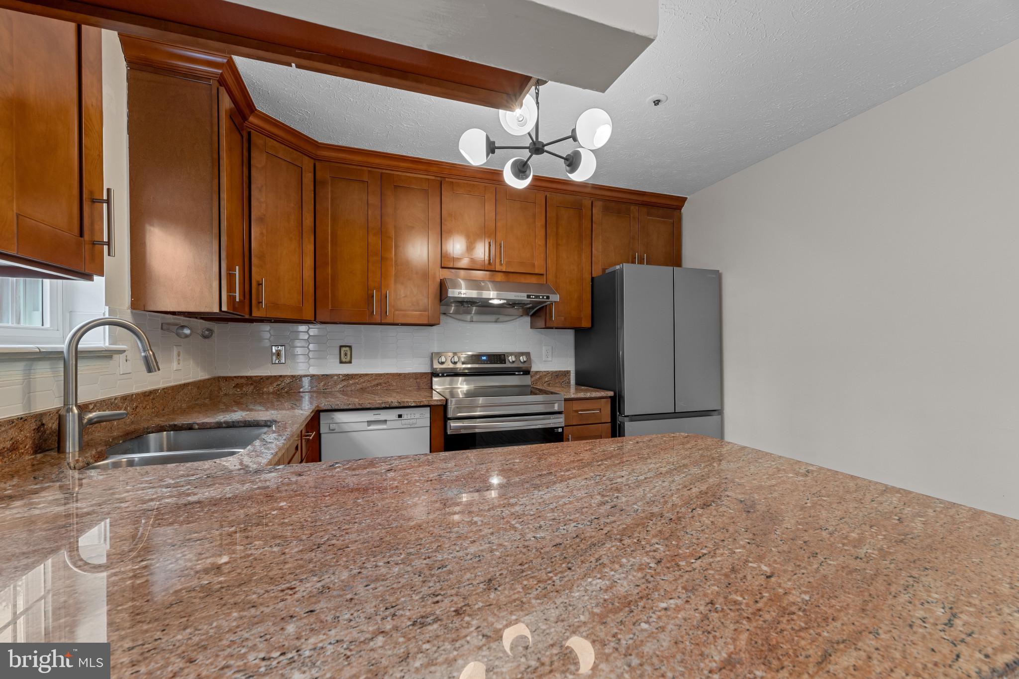 OAK LEAF VILLAS - Residential