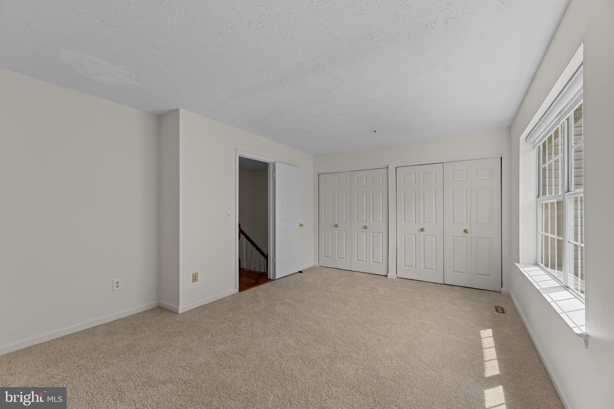 OAK LEAF VILLAS - Residential