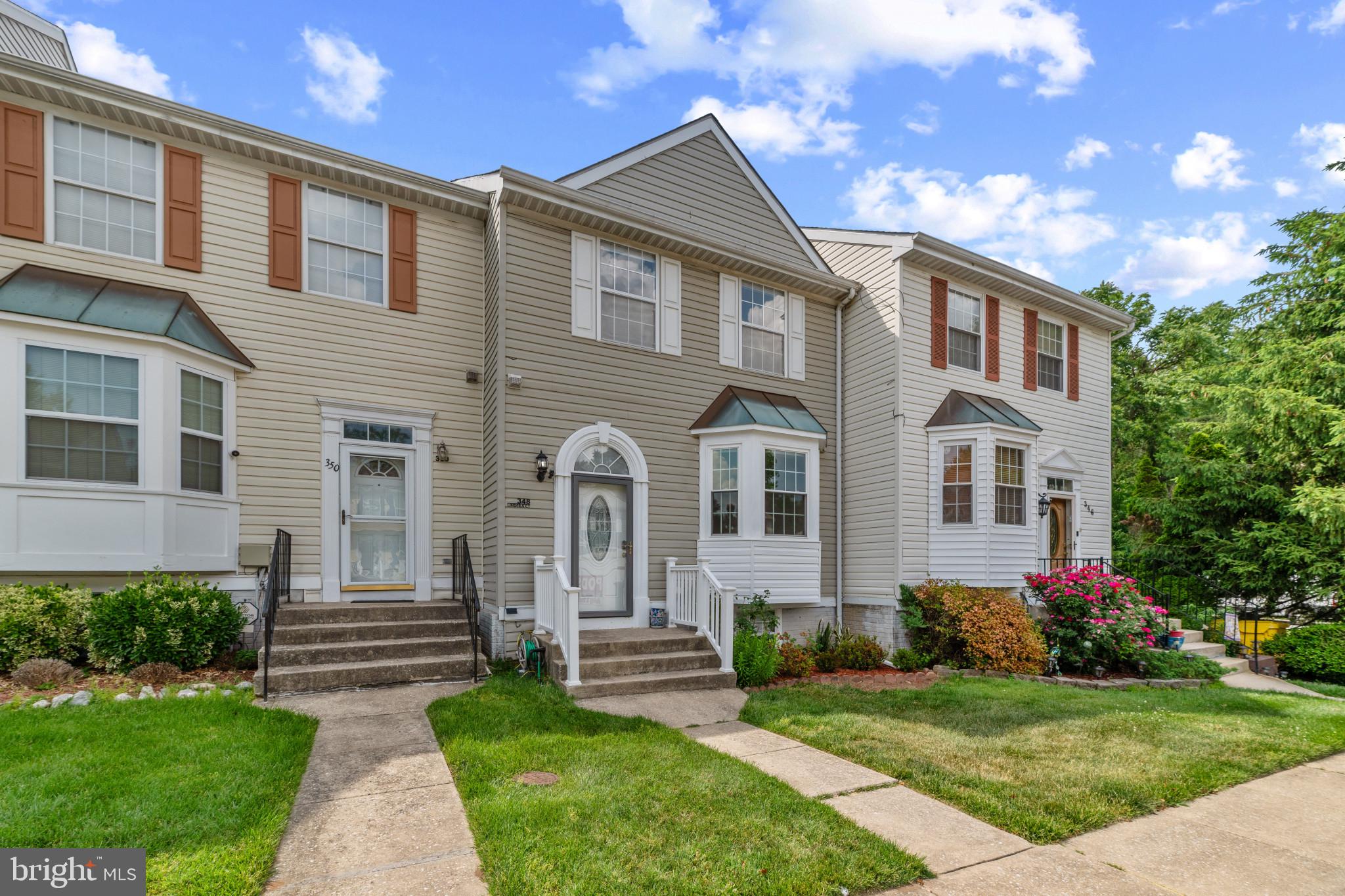 OAK LEAF VILLAS - Residential