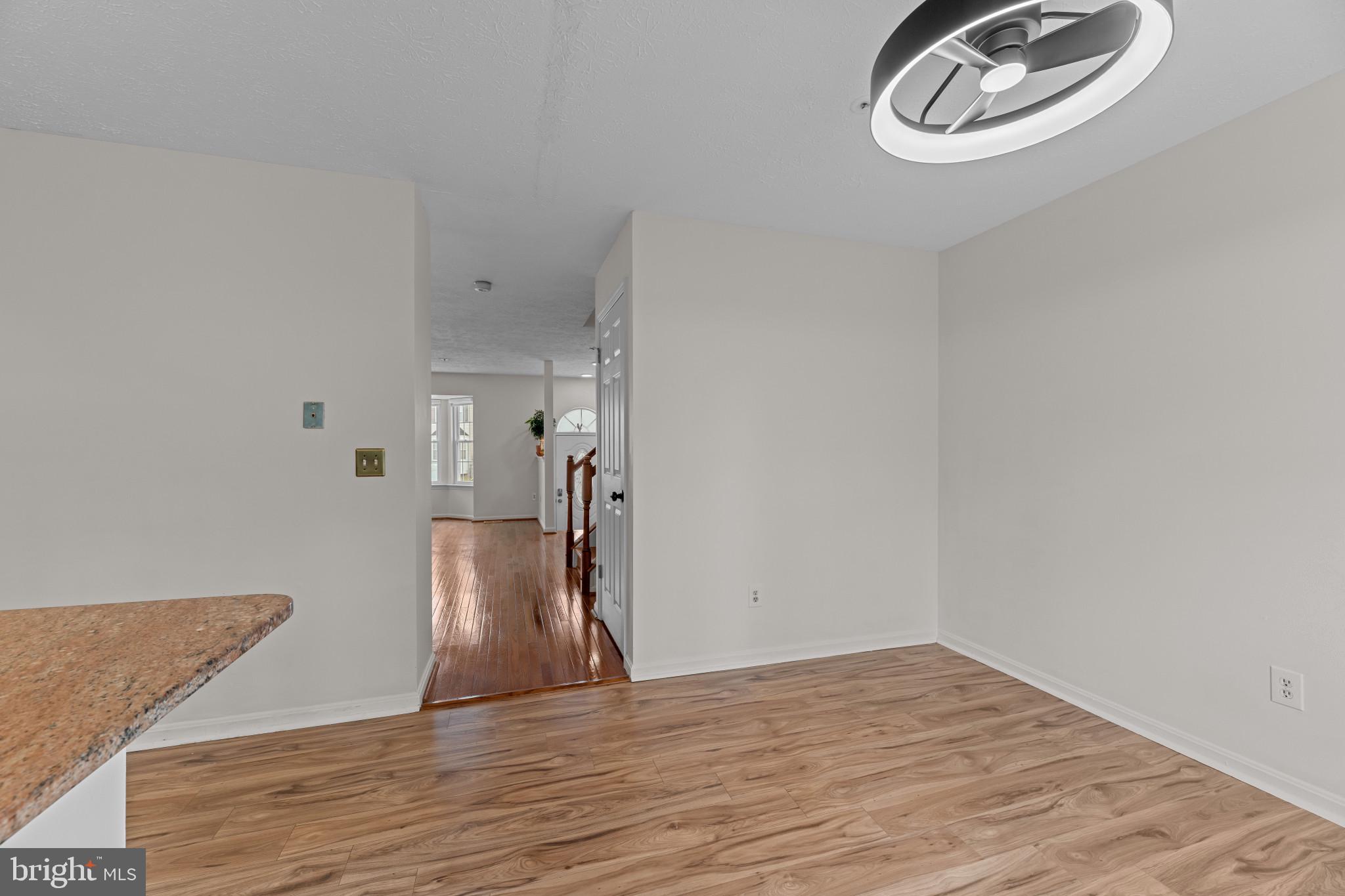 OAK LEAF VILLAS - Residential