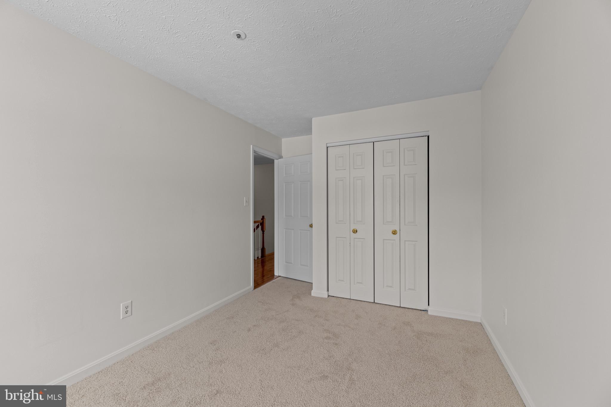 OAK LEAF VILLAS - Residential
