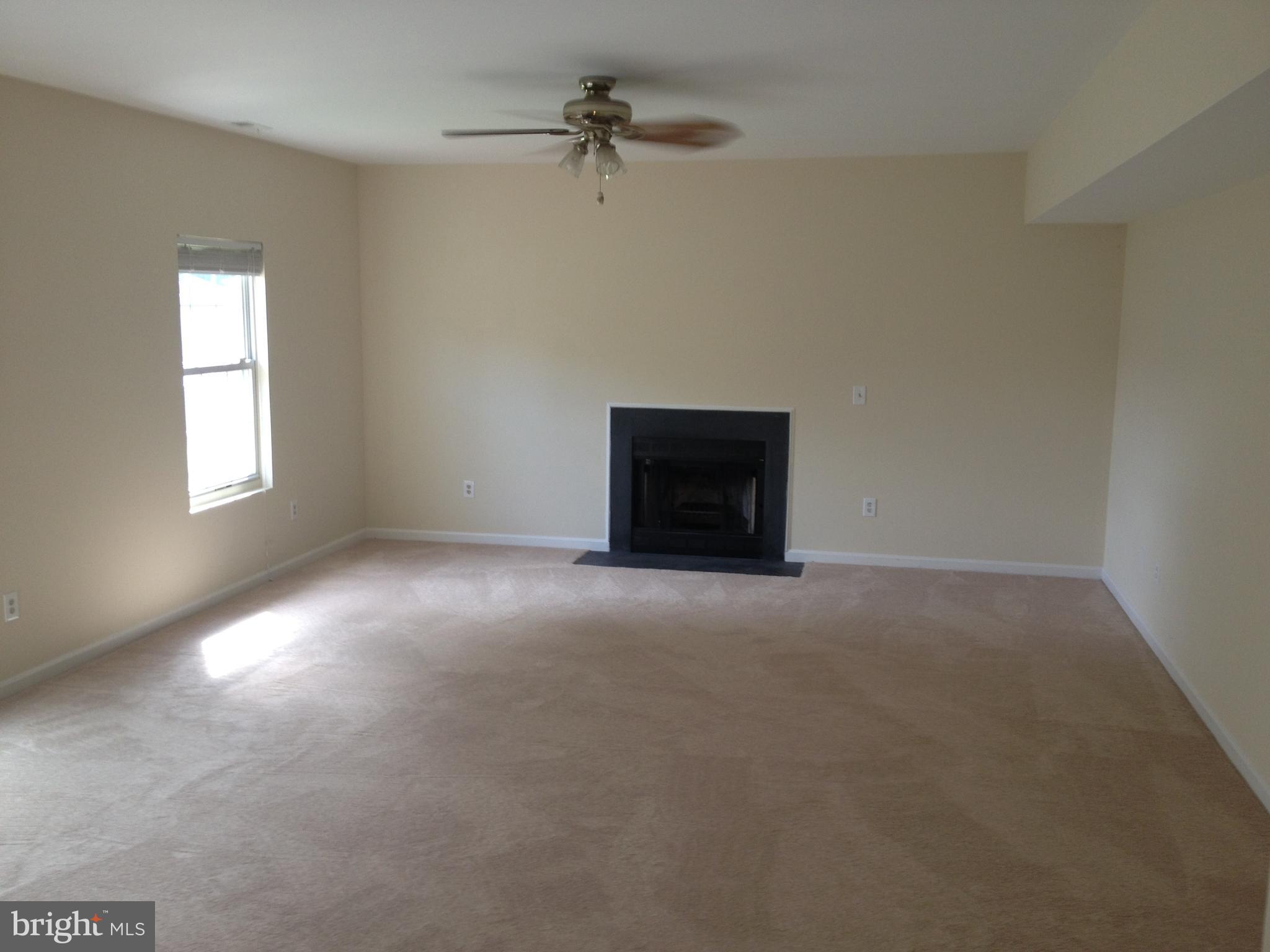 SAUNDERS POINT - Residential